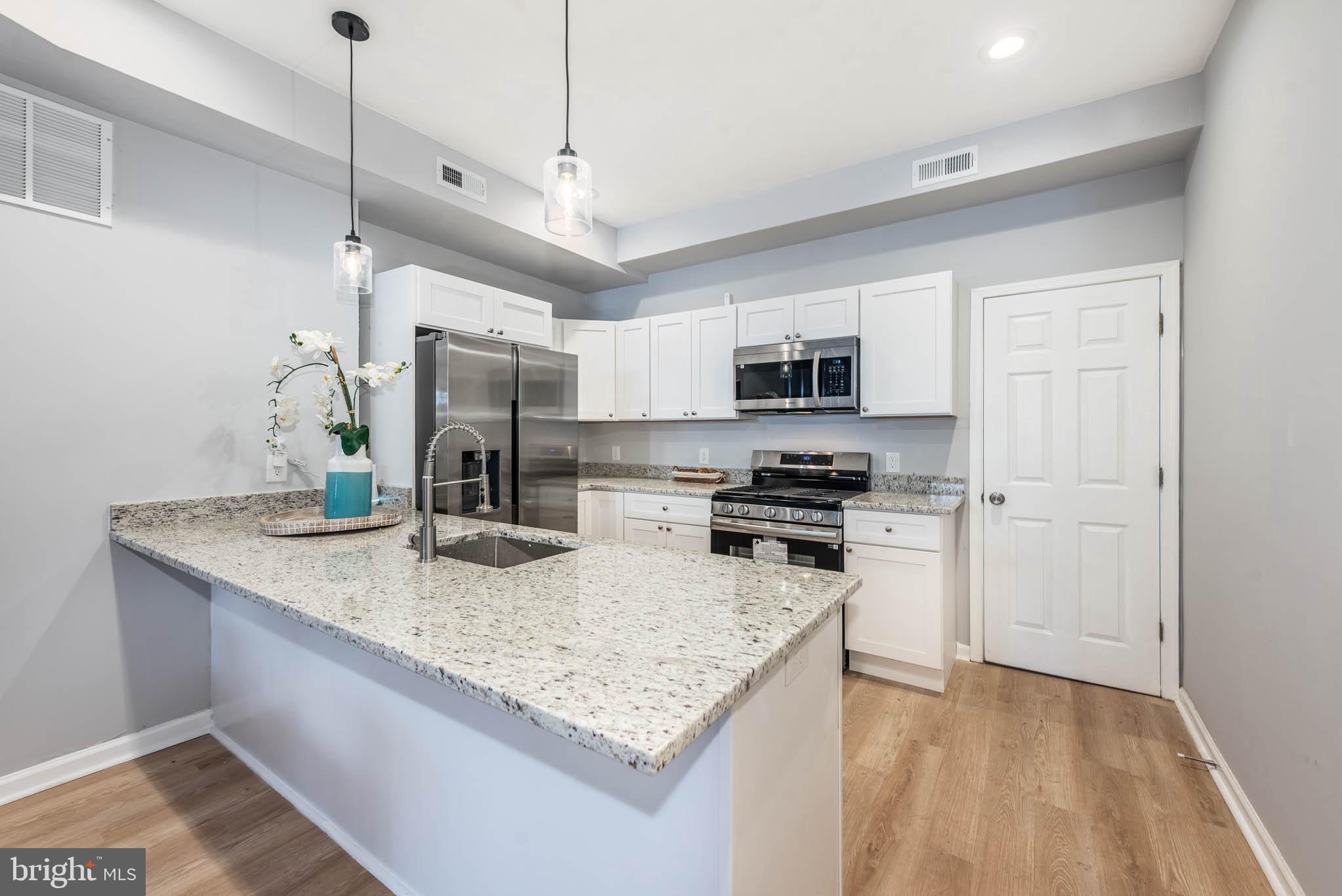 BROADWAY EAST - Residential