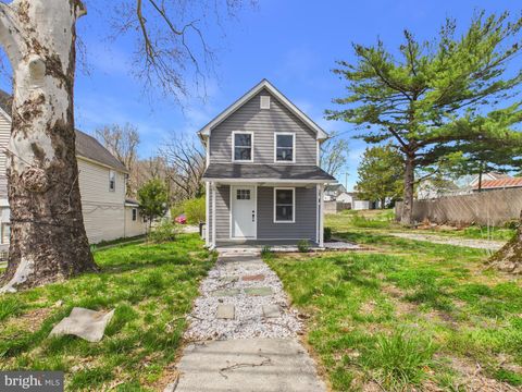 Homes For Sale - 533 E 4th Street<br/> LAUREL, DE 19956