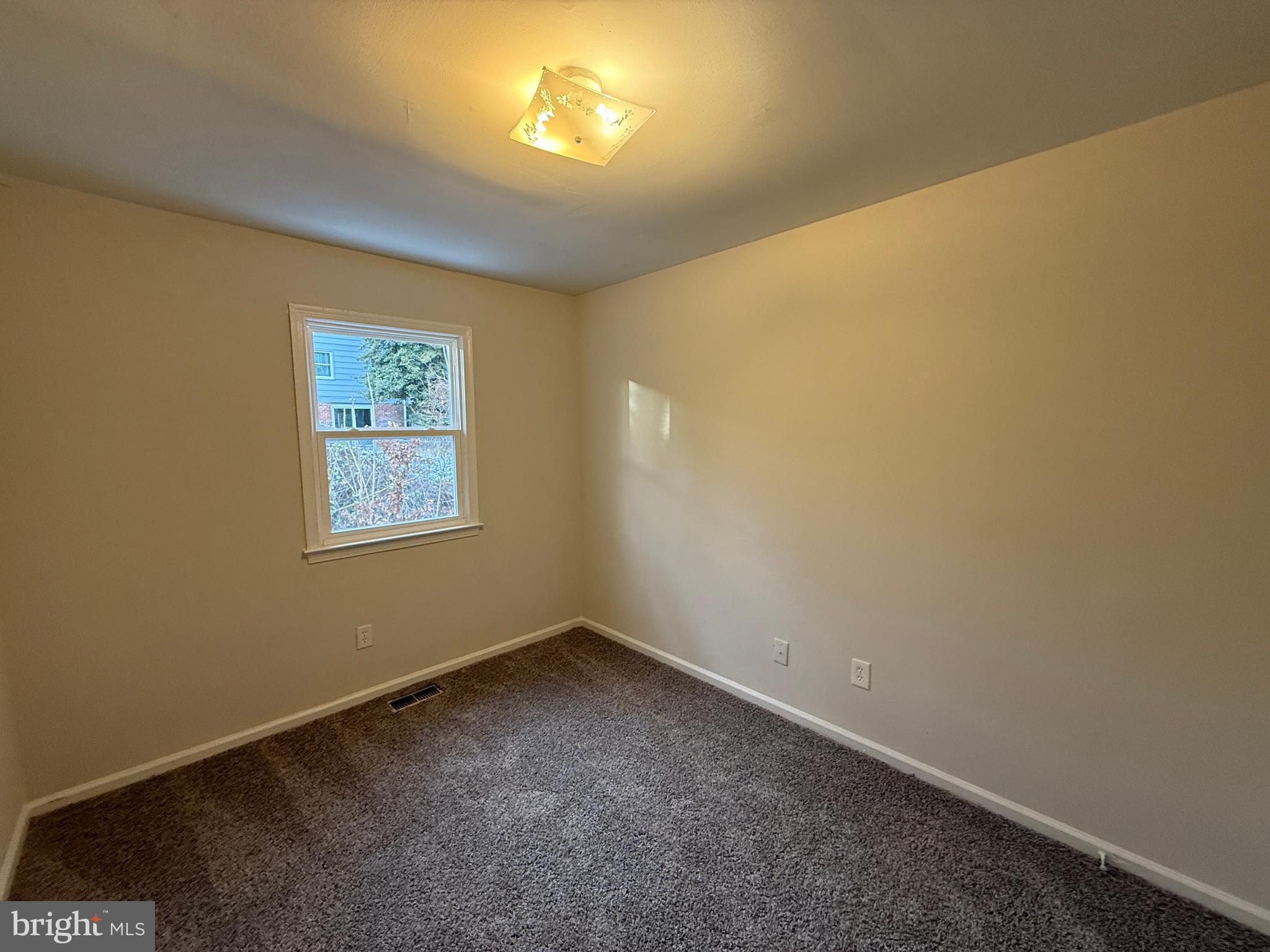 OLDE GREENWICH - Residential Lease