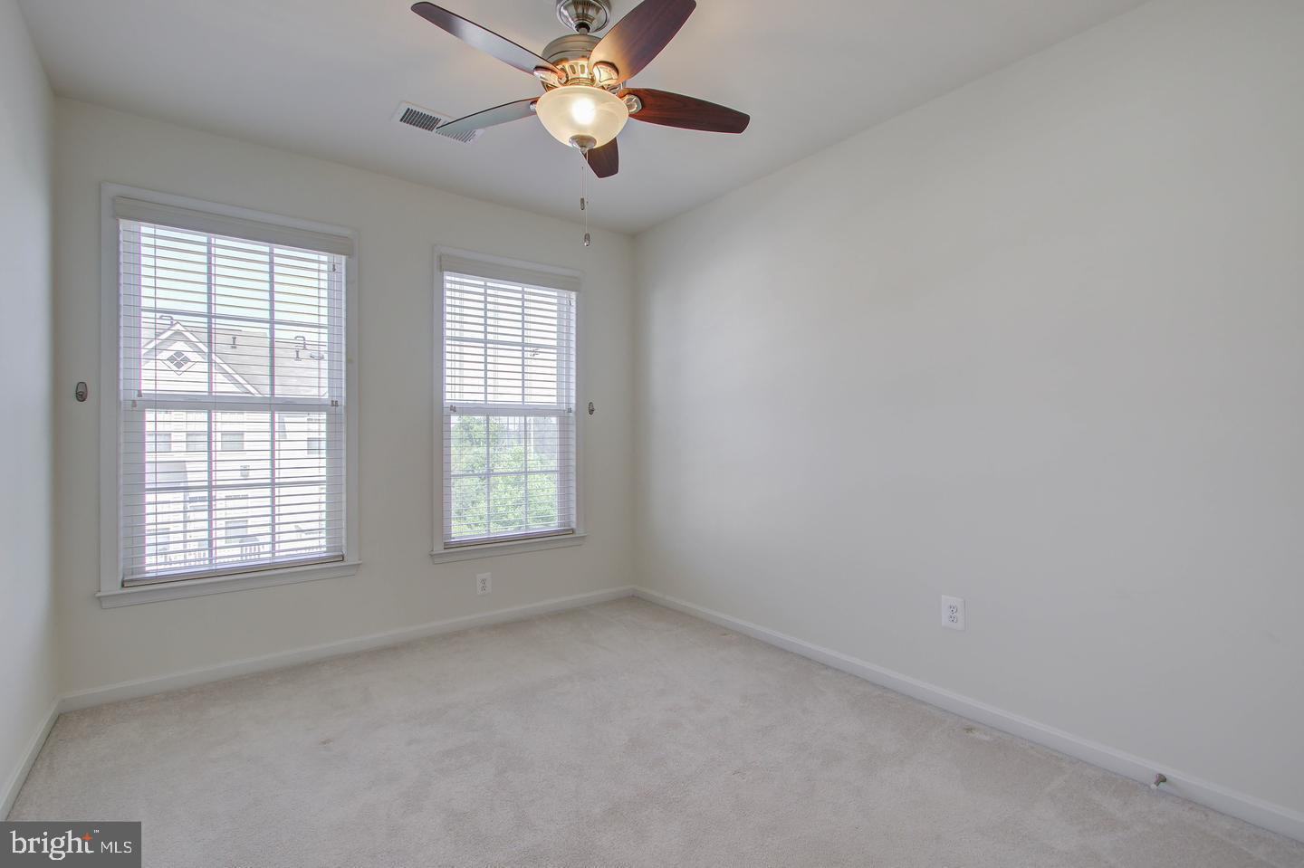 BRAMBLETON OVERLOOK - Residential Lease