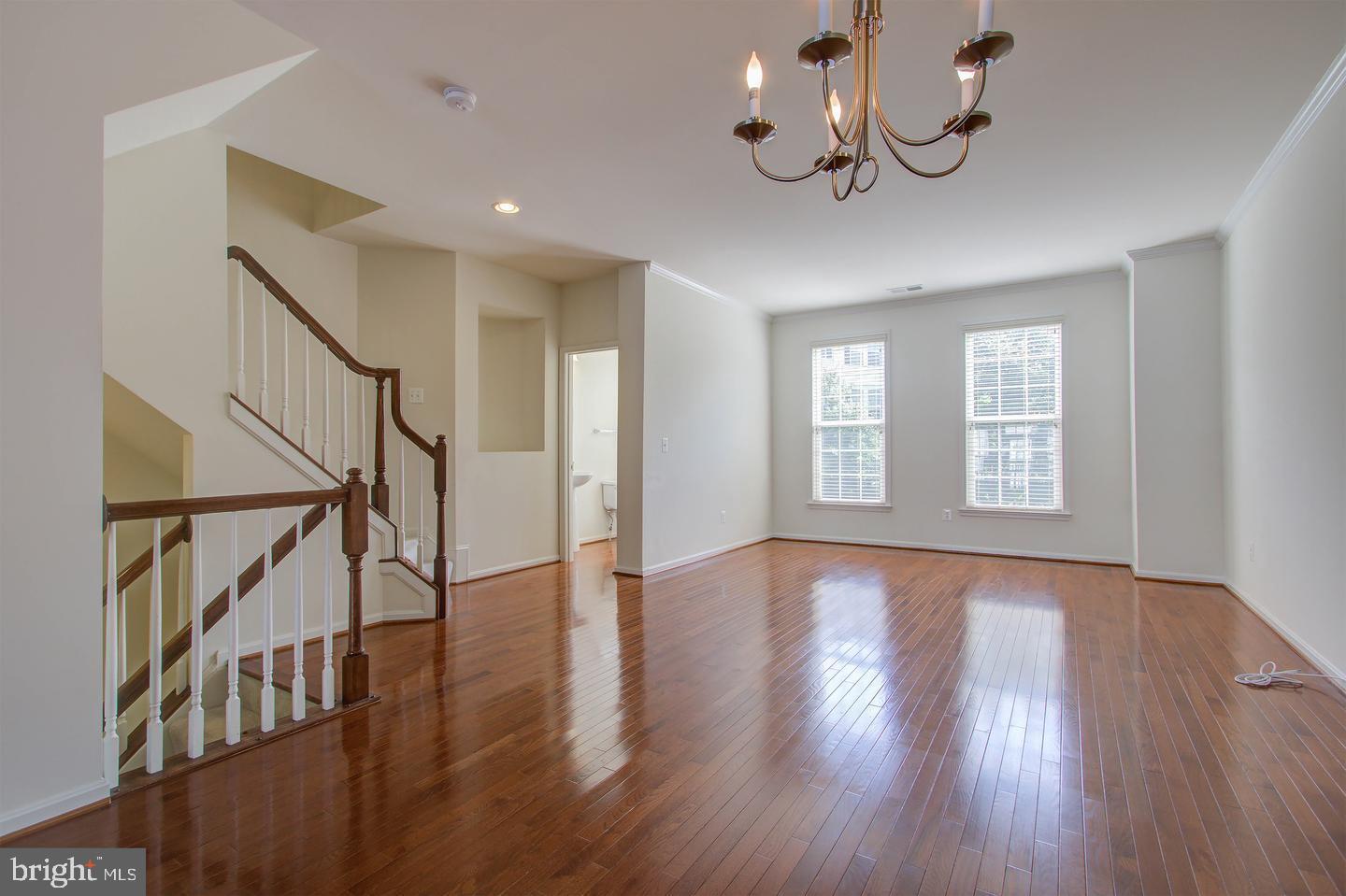 BRAMBLETON OVERLOOK - Residential Lease