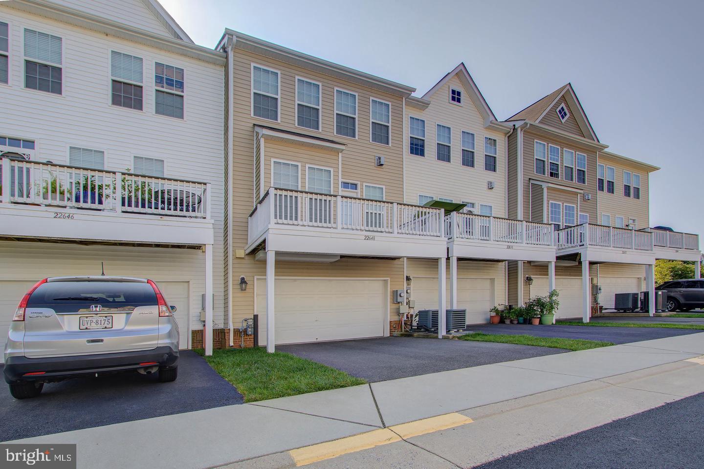 BRAMBLETON OVERLOOK - Residential Lease