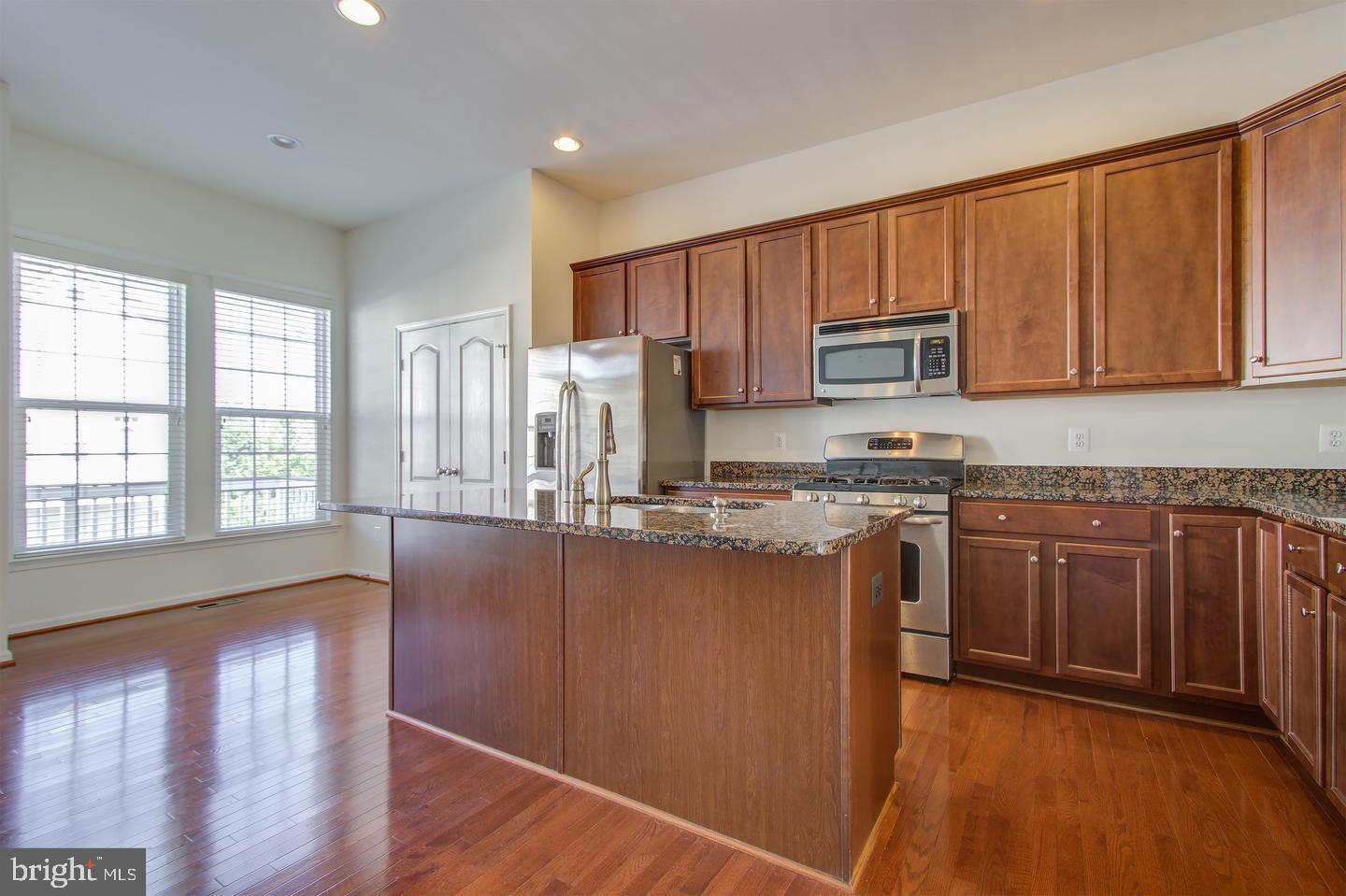 BRAMBLETON OVERLOOK - Residential Lease