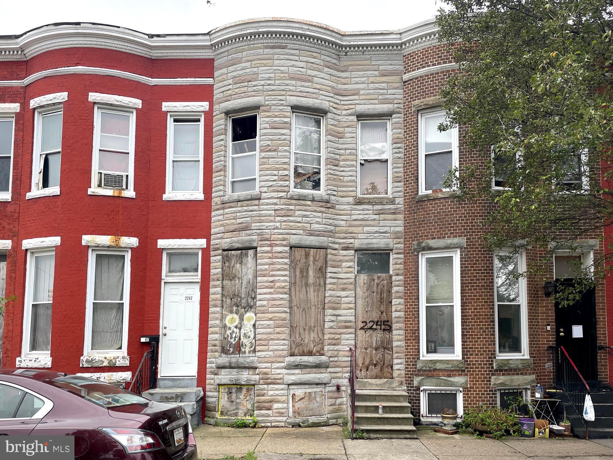 BROADWAY EAST - Residential