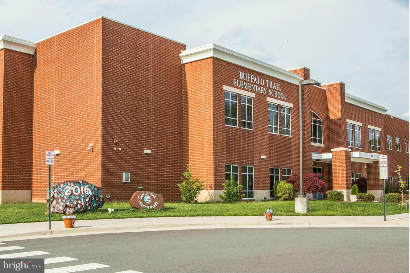 VIRGINIA MANOR CONDOMINIUM - Residential