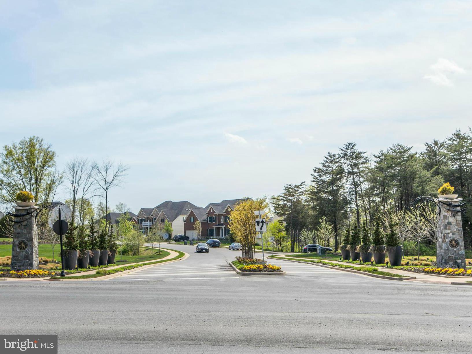 VIRGINIA MANOR CONDOMINIUM - Residential