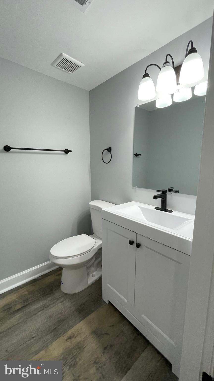 ELMWOOD - Residential