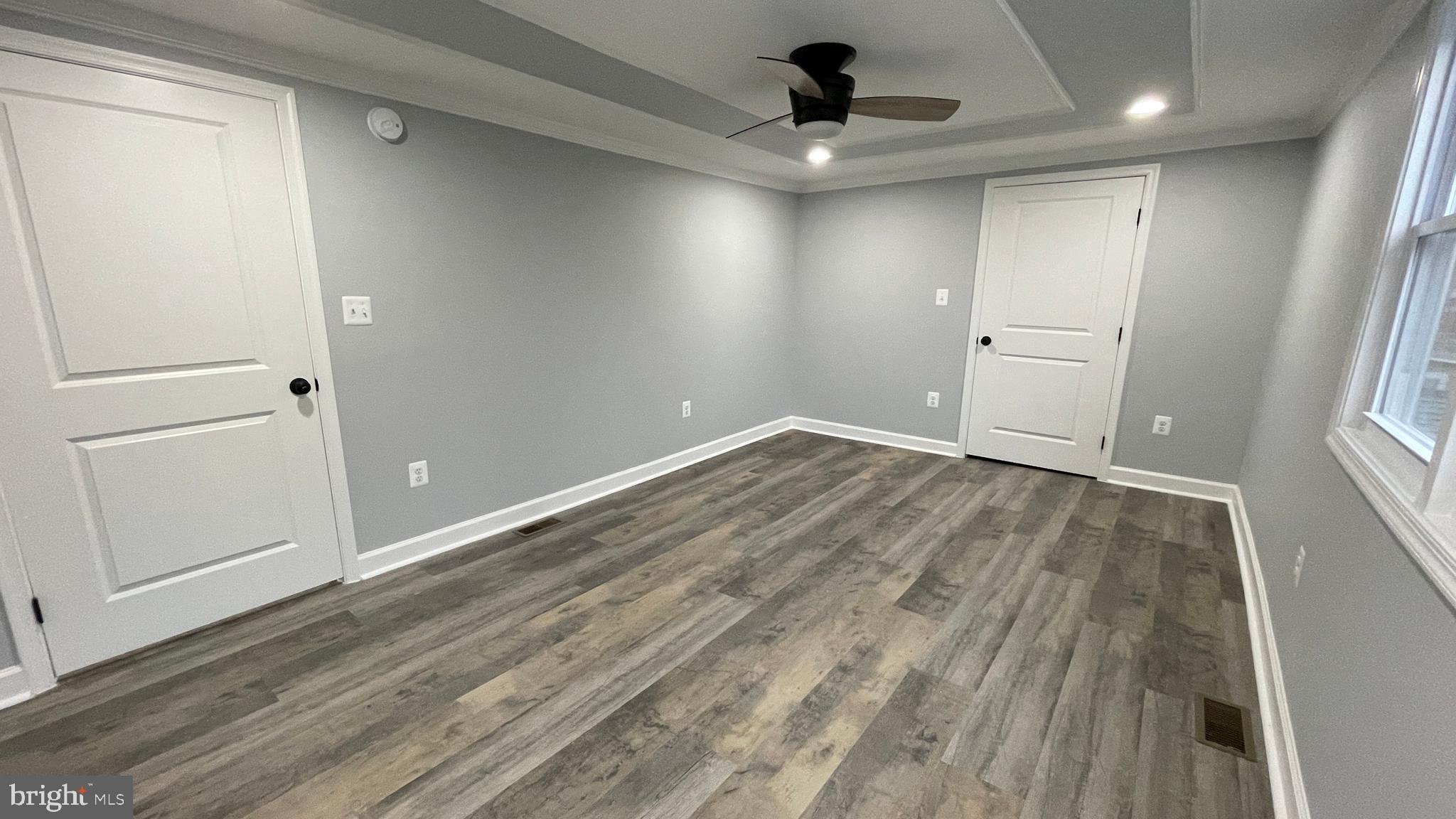 ELMWOOD - Residential