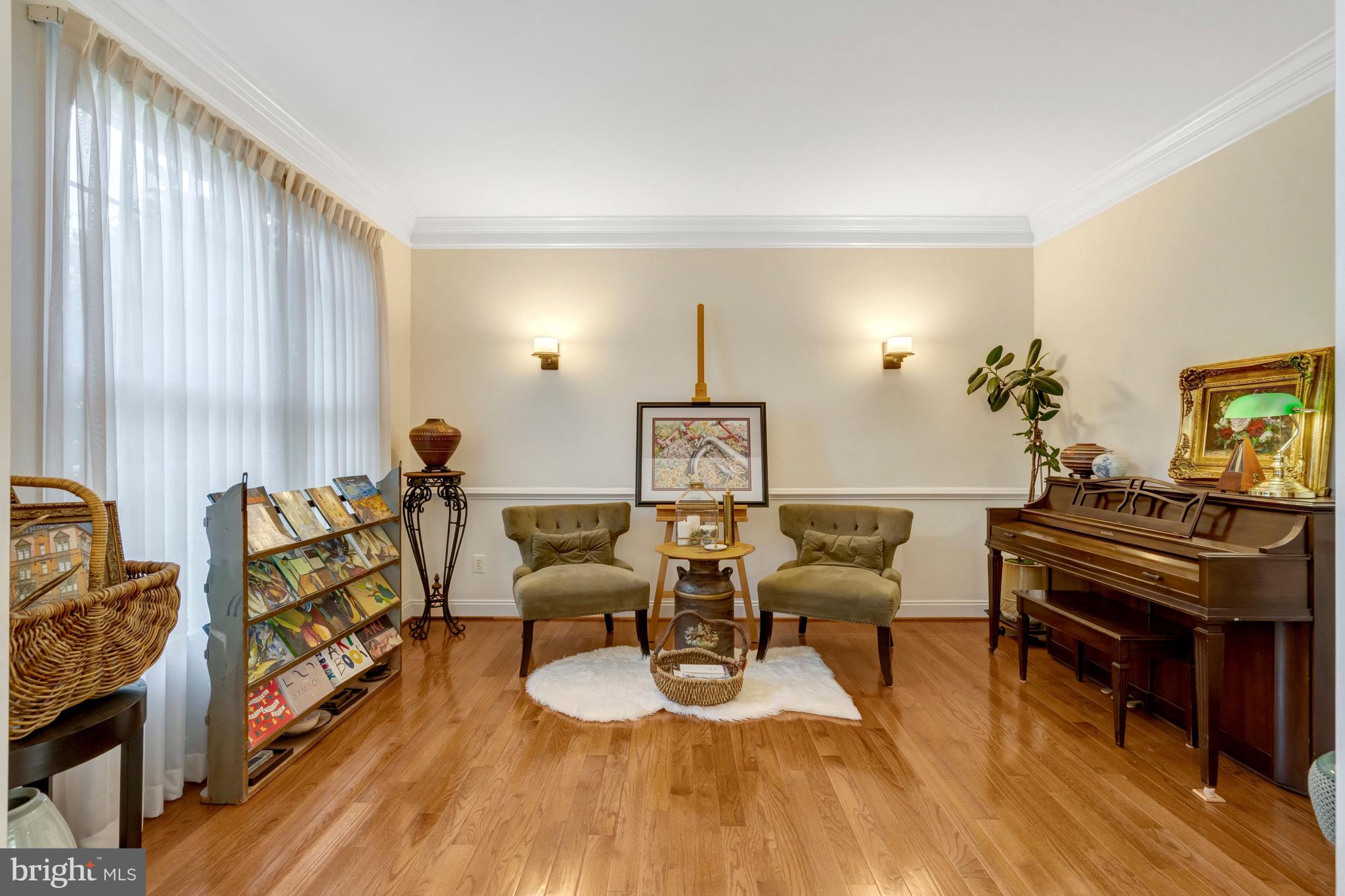 5809 SEVEN PINES COURT