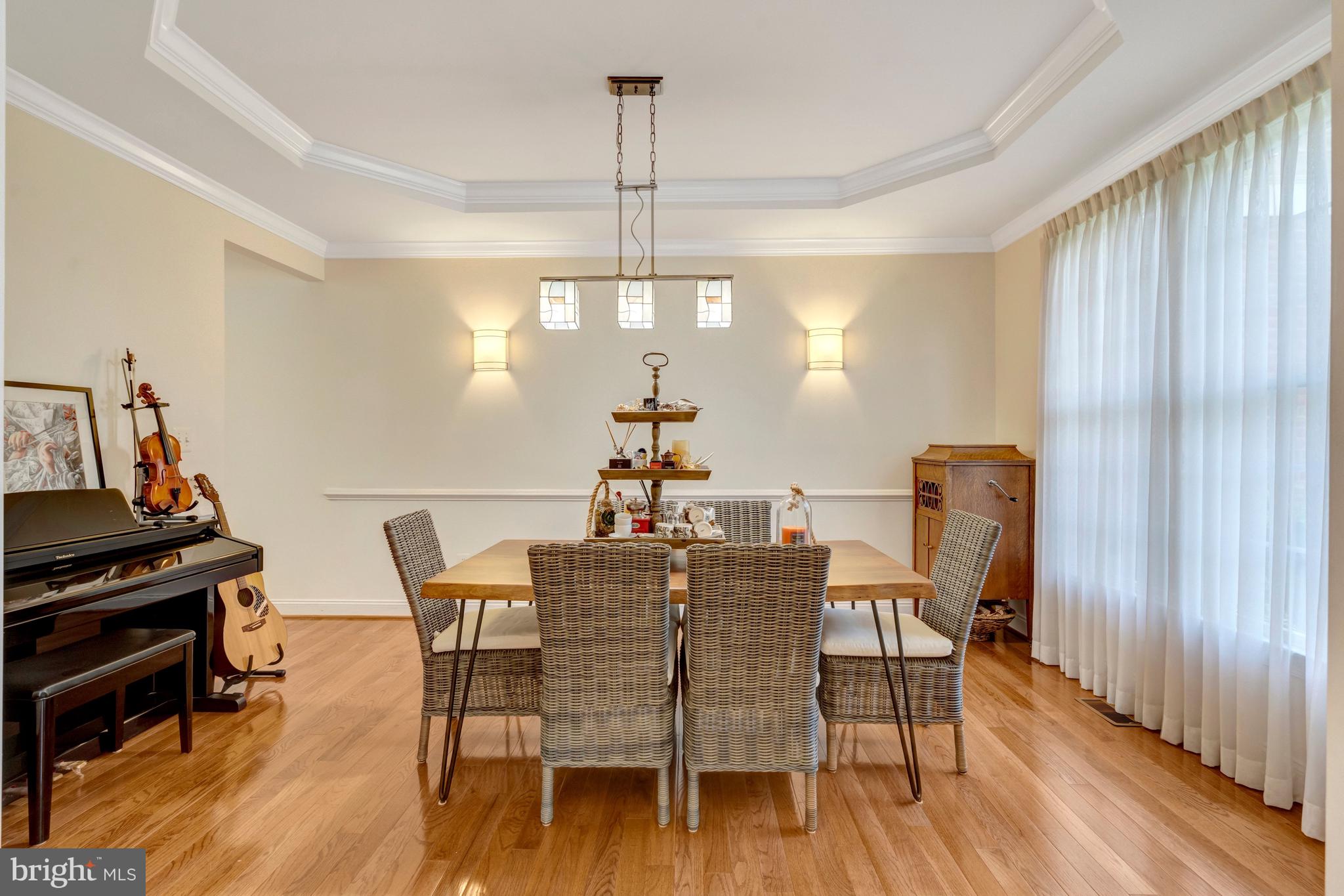 5809 SEVEN PINES COURT