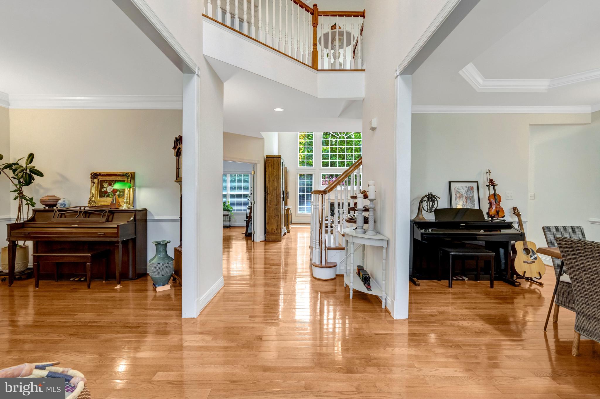 5809 SEVEN PINES COURT