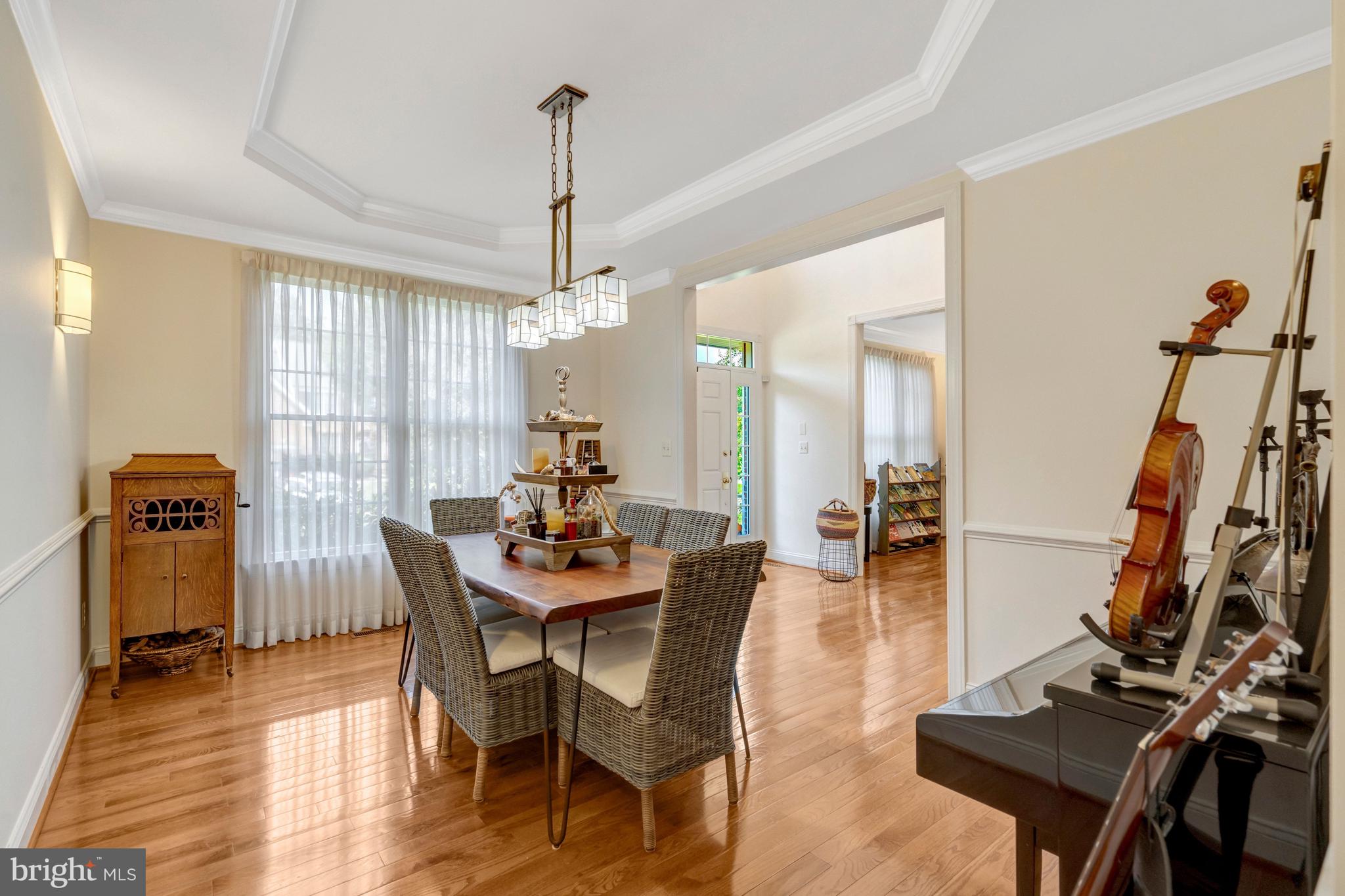 5809 SEVEN PINES COURT