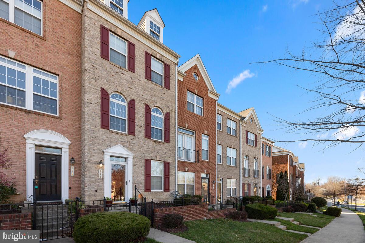 VICTORY PROMENADE - Residential