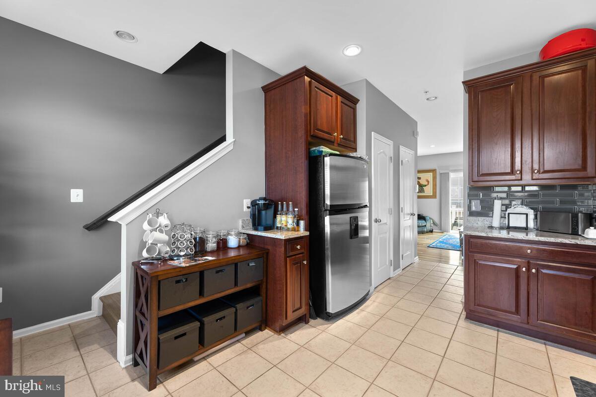 VICTORY PROMENADE - Residential