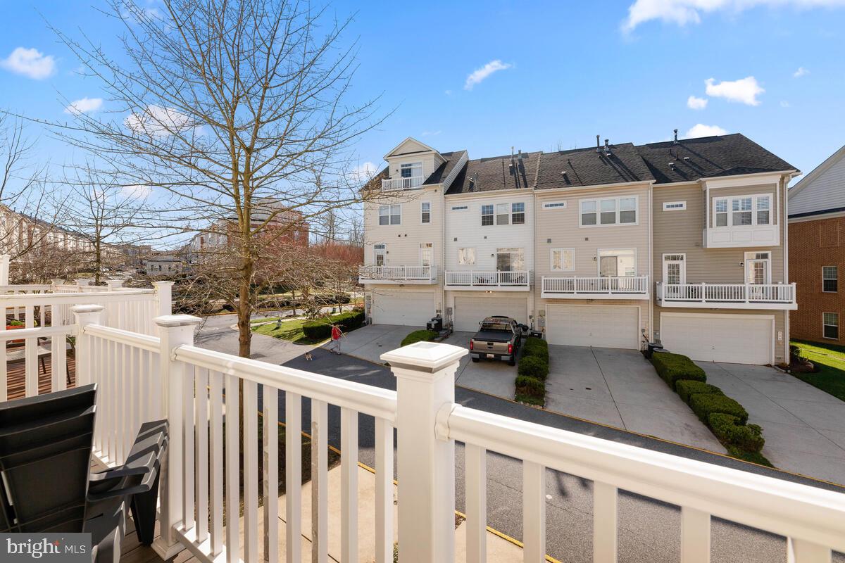 VICTORY PROMENADE - Residential