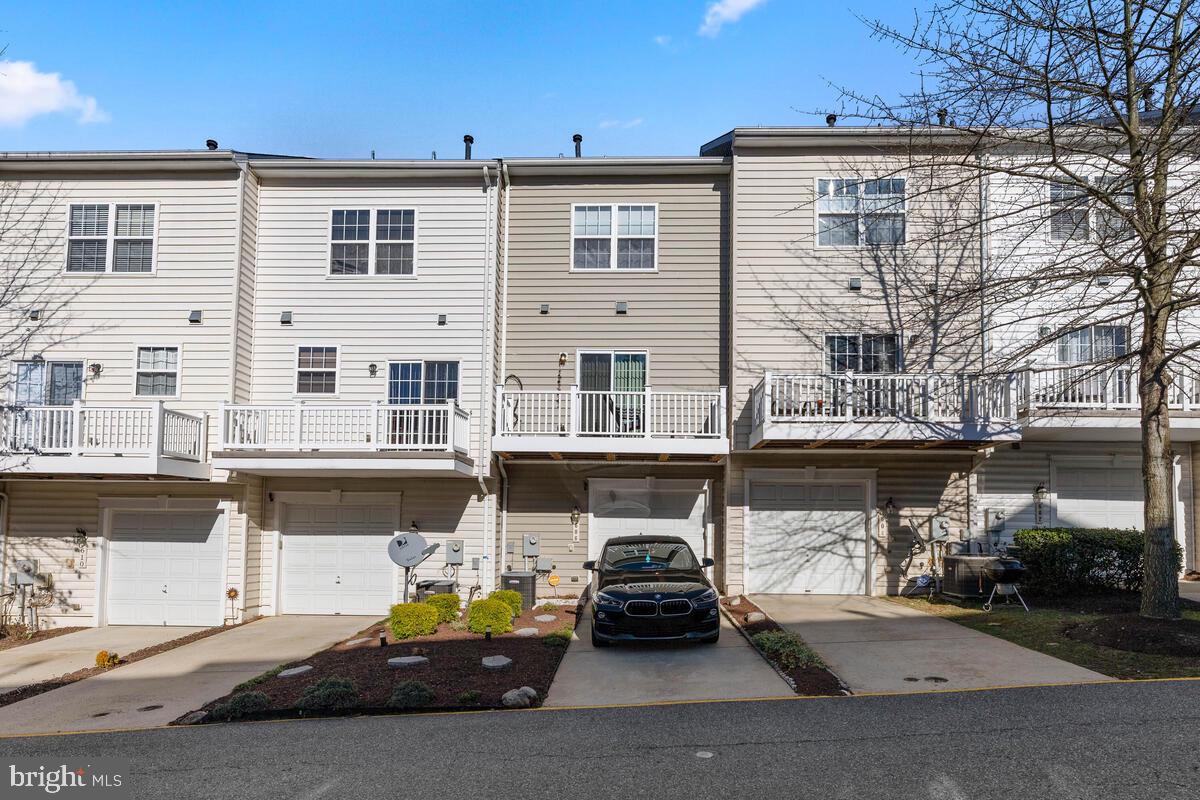 VICTORY PROMENADE - Residential