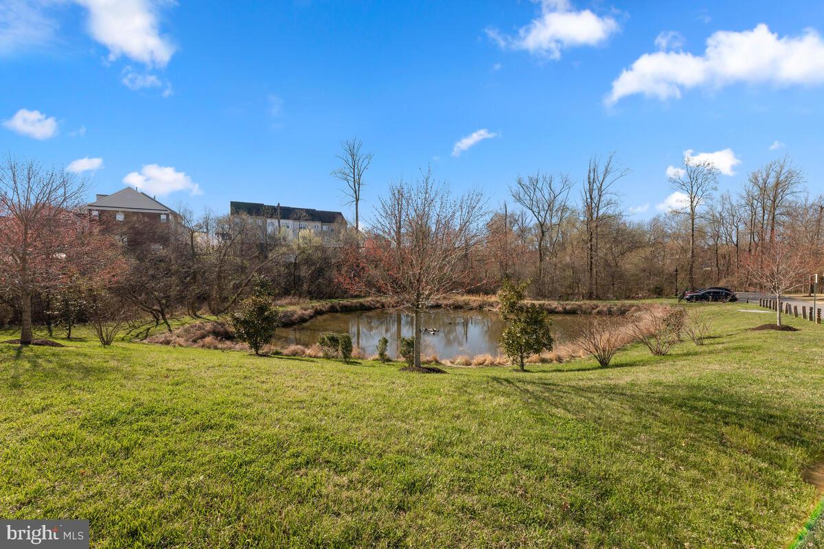 VICTORY PROMENADE - Residential