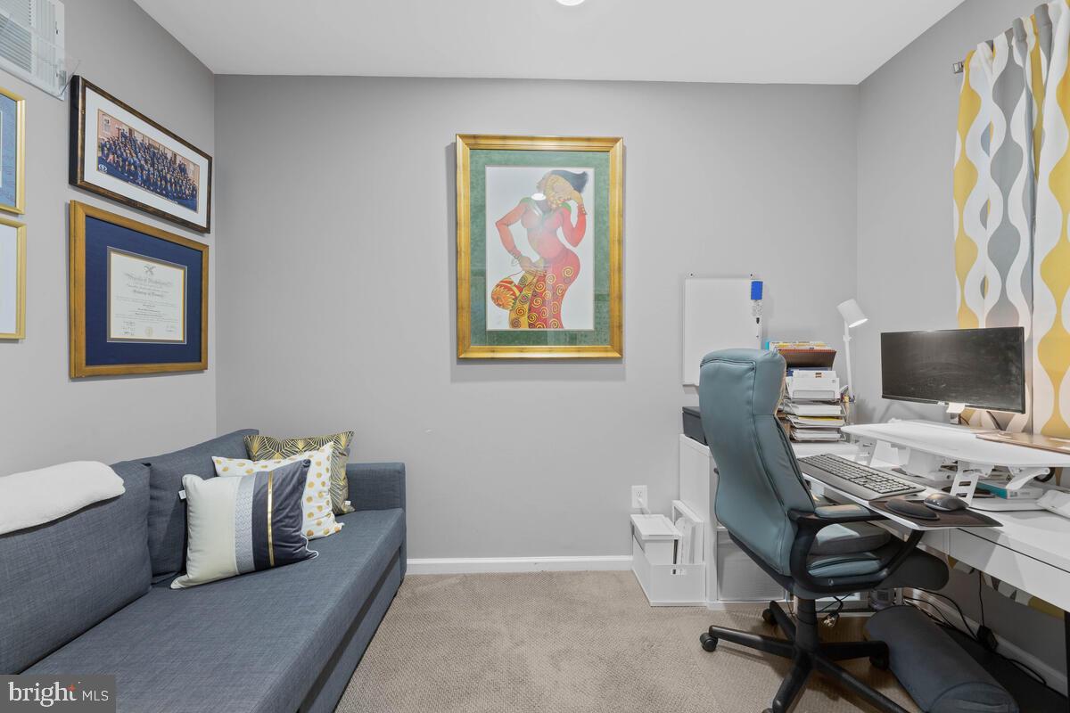 VICTORY PROMENADE - Residential