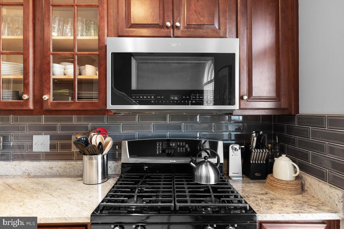 VICTORY PROMENADE - Residential