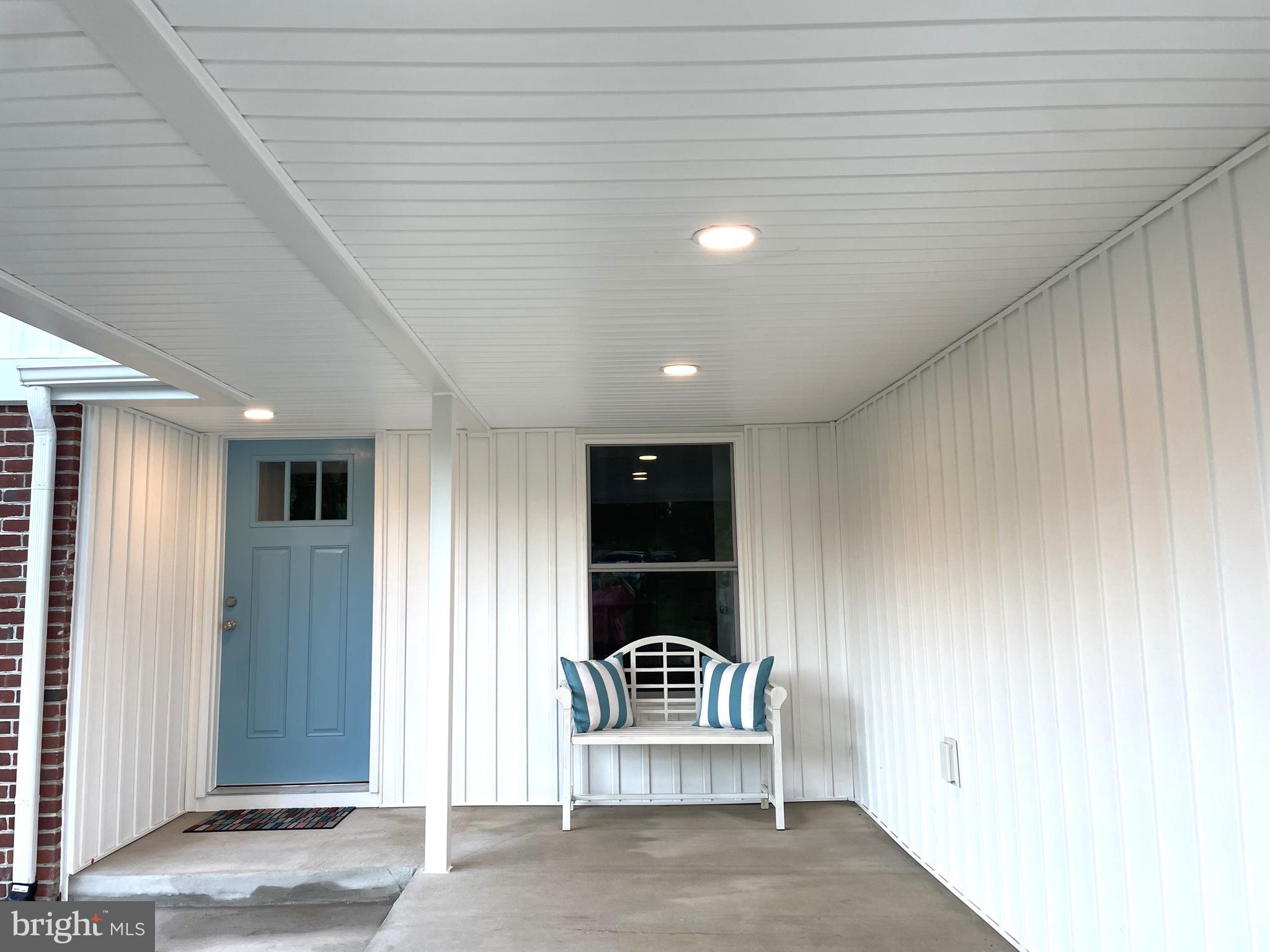 325 ELMWOOD DRIVE