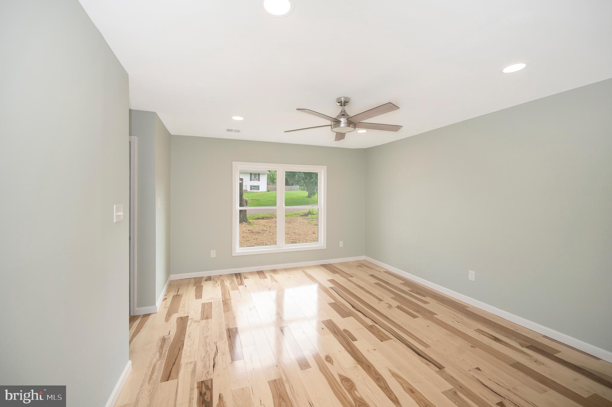 FARMINGTON HEIGHTS - Residential