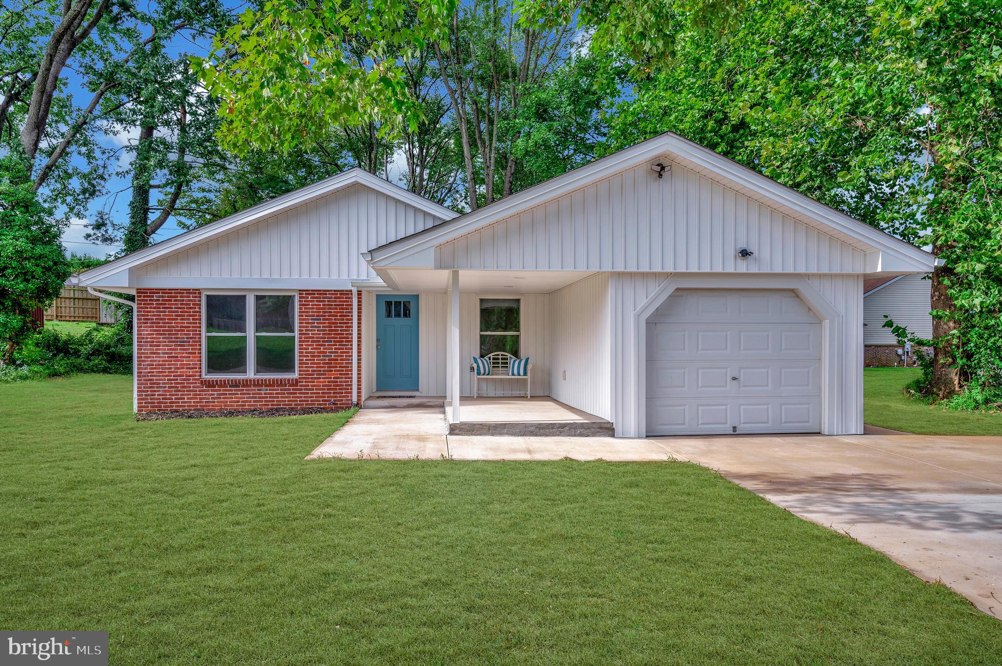 FARMINGTON HEIGHTS - Residential