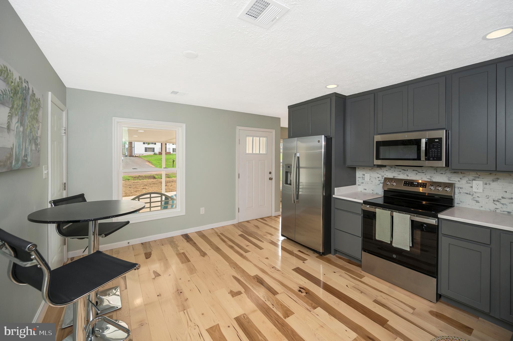 FARMINGTON HEIGHTS - Residential