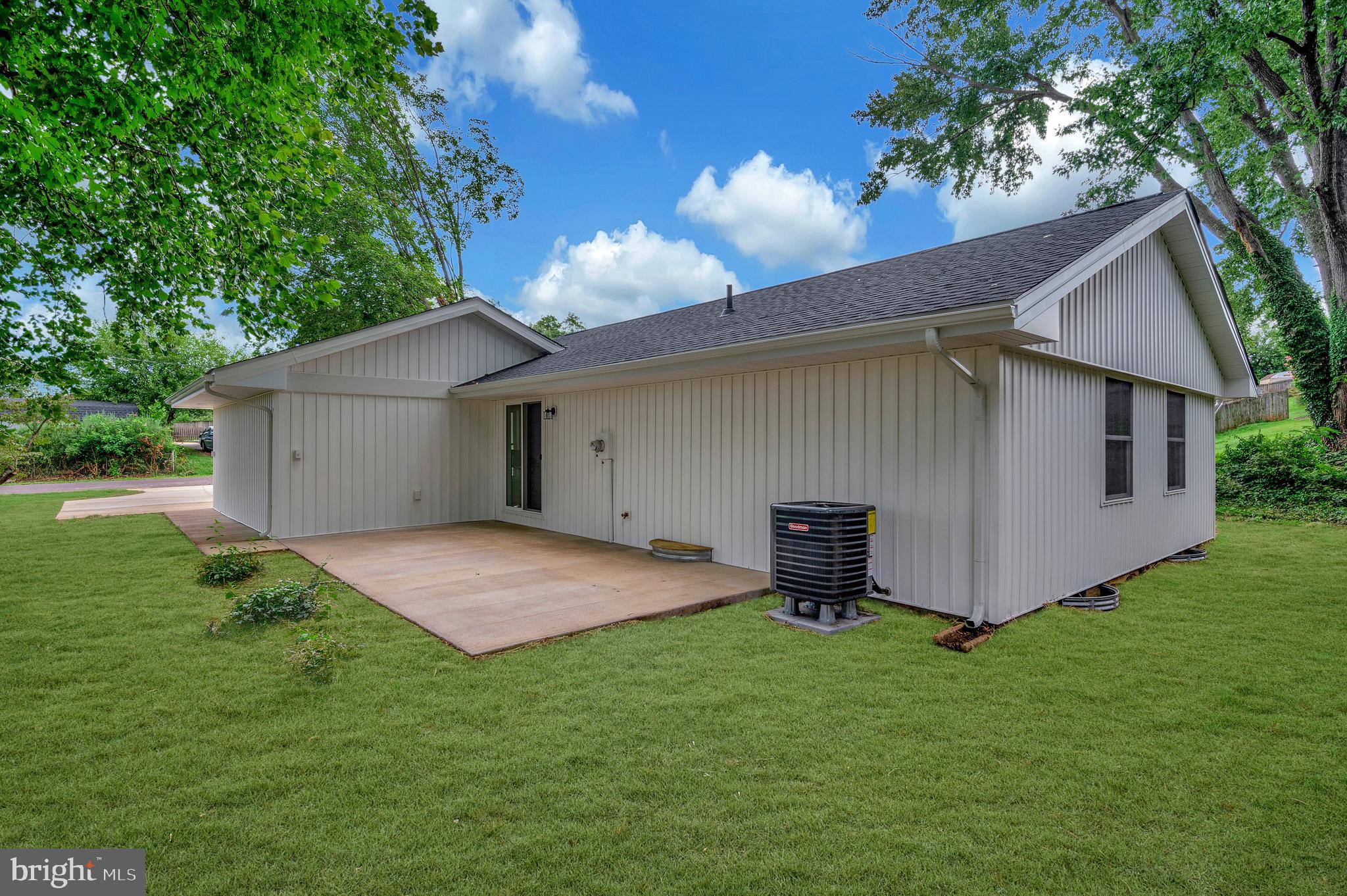 FARMINGTON HEIGHTS - Residential