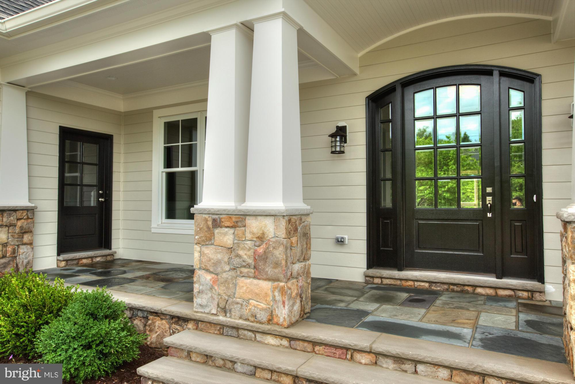 SALONA VILLAGE - Residential