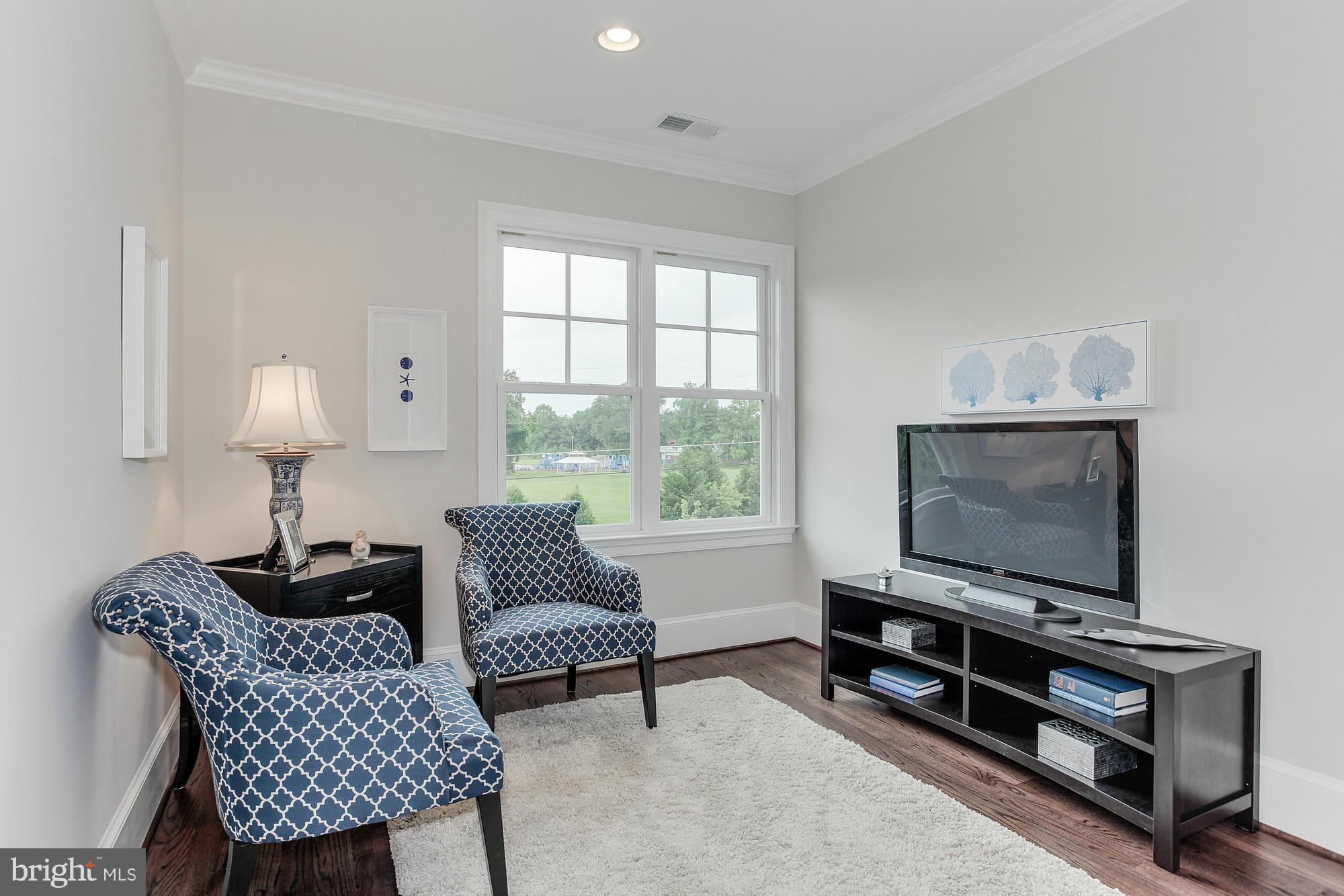 SALONA VILLAGE - Residential