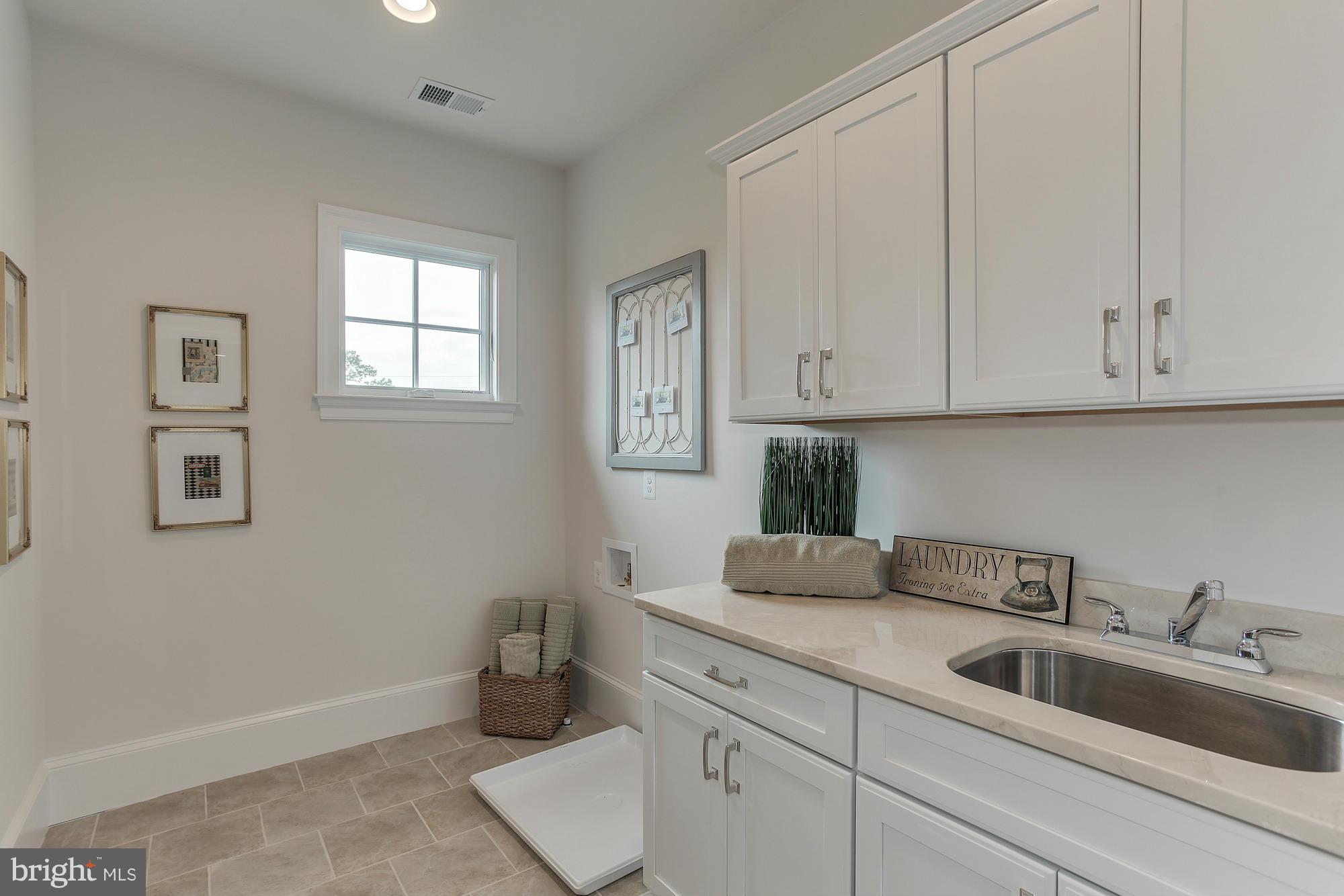 SALONA VILLAGE - Residential