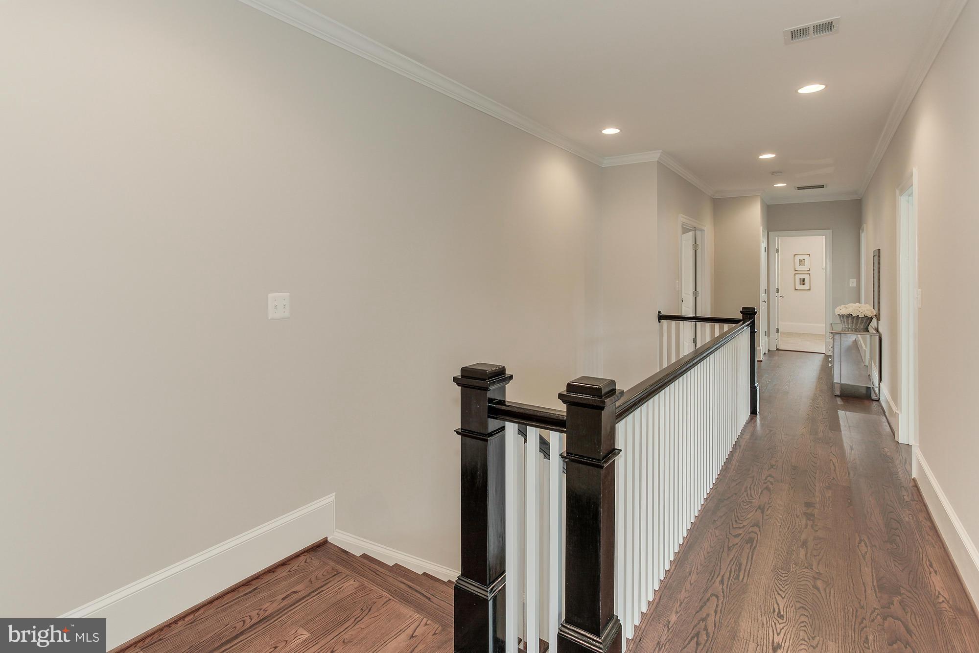 SALONA VILLAGE - Residential