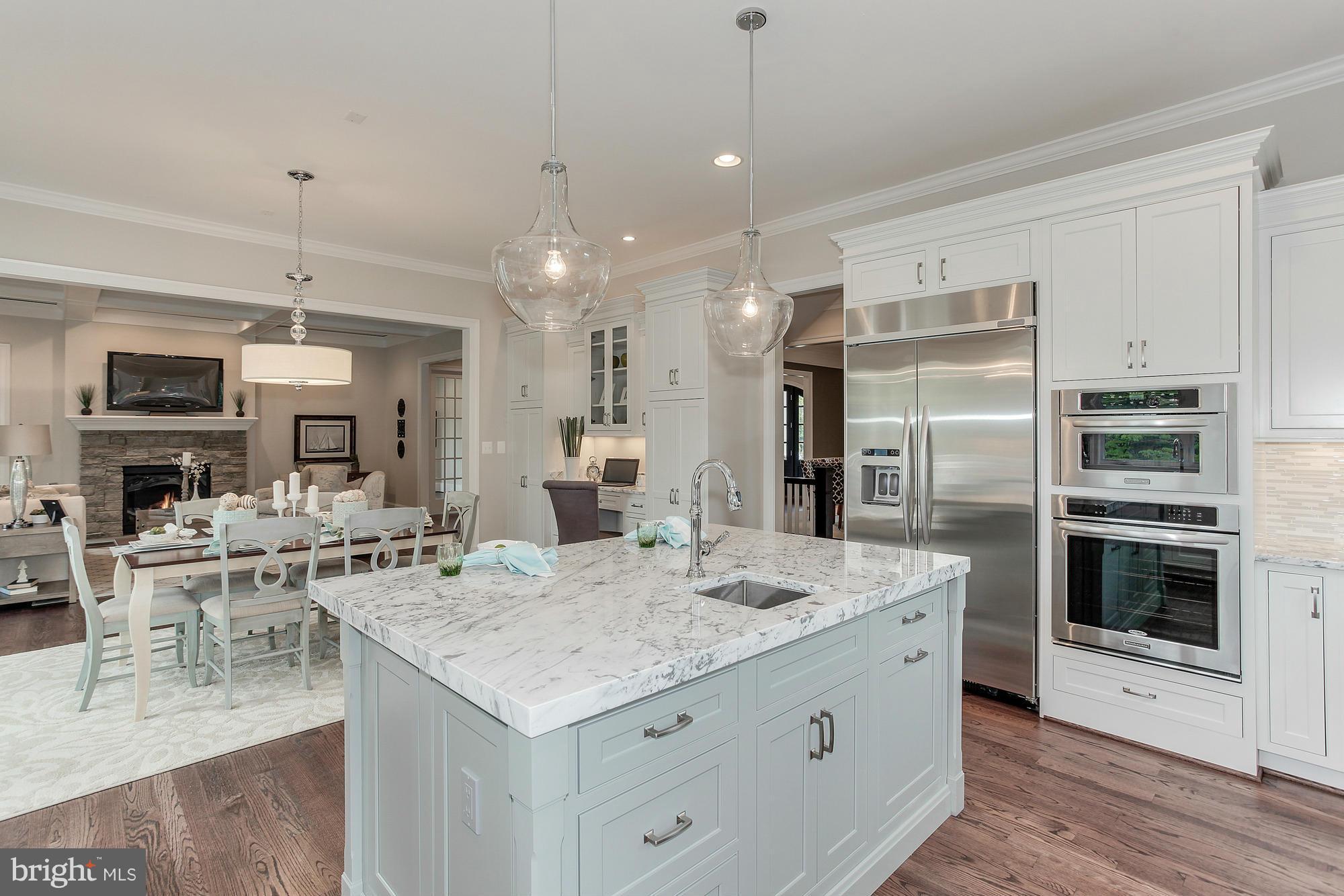 SALONA VILLAGE - Residential