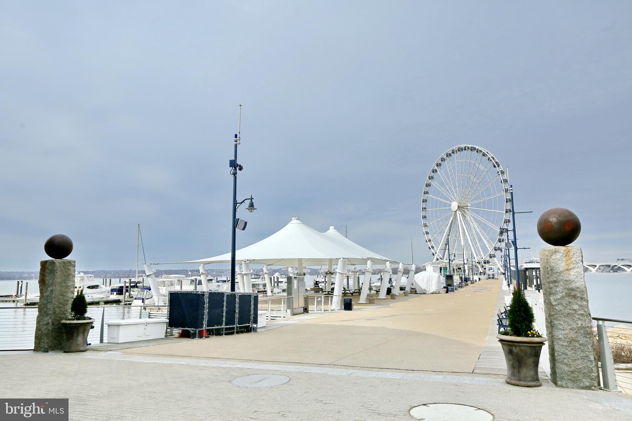 ONE NATIONAL HARBOR CONDOMINIUM - Residential
