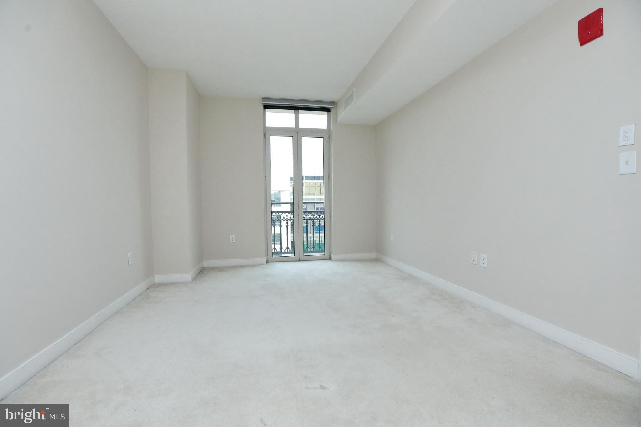 ONE NATIONAL HARBOR CONDOMINIUM - Residential