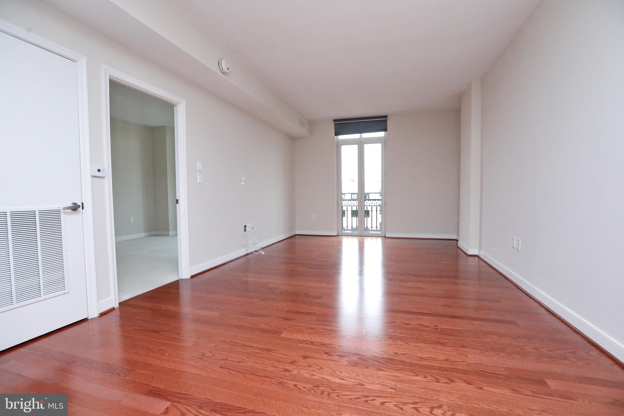 ONE NATIONAL HARBOR CONDOMINIUM - Residential