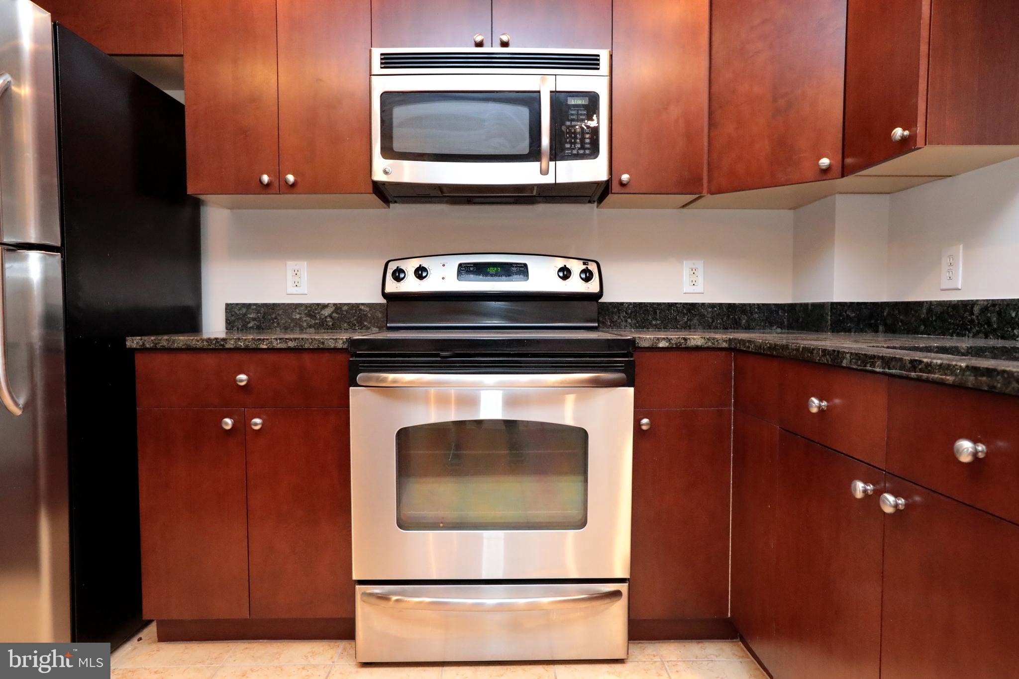 ONE NATIONAL HARBOR CONDOMINIUM - Residential