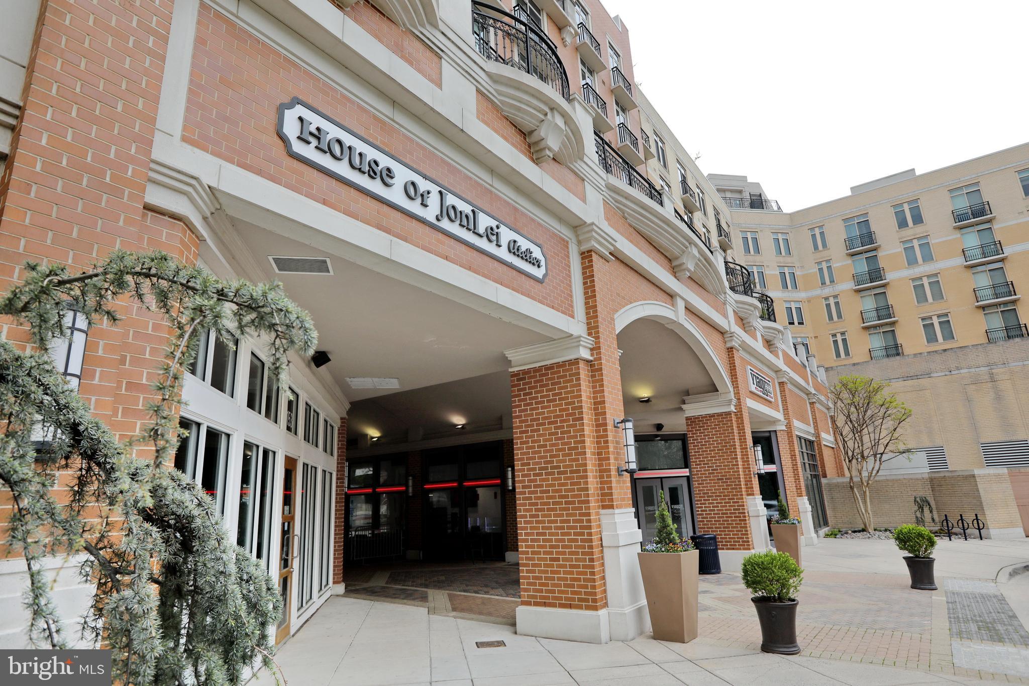 ONE NATIONAL HARBOR CONDOMINIUM - Residential