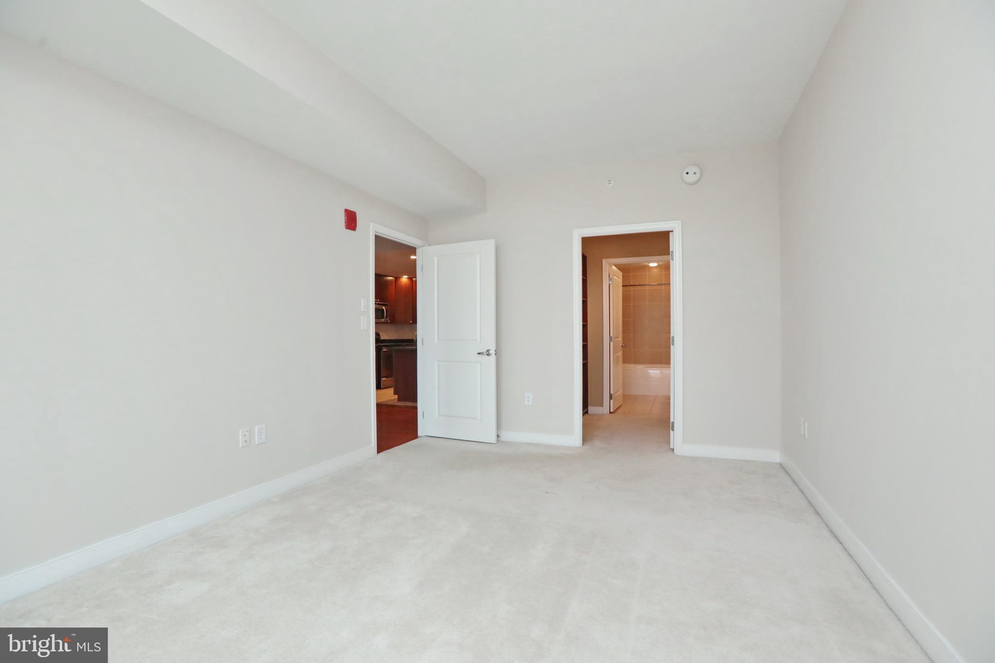 ONE NATIONAL HARBOR CONDOMINIUM - Residential