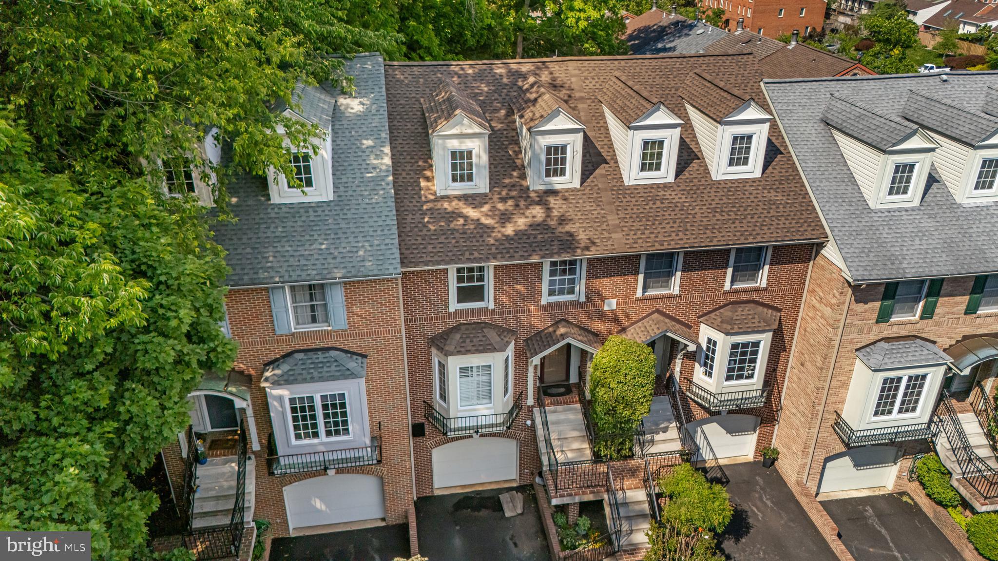 11 ROCKFORD MEWS COURT