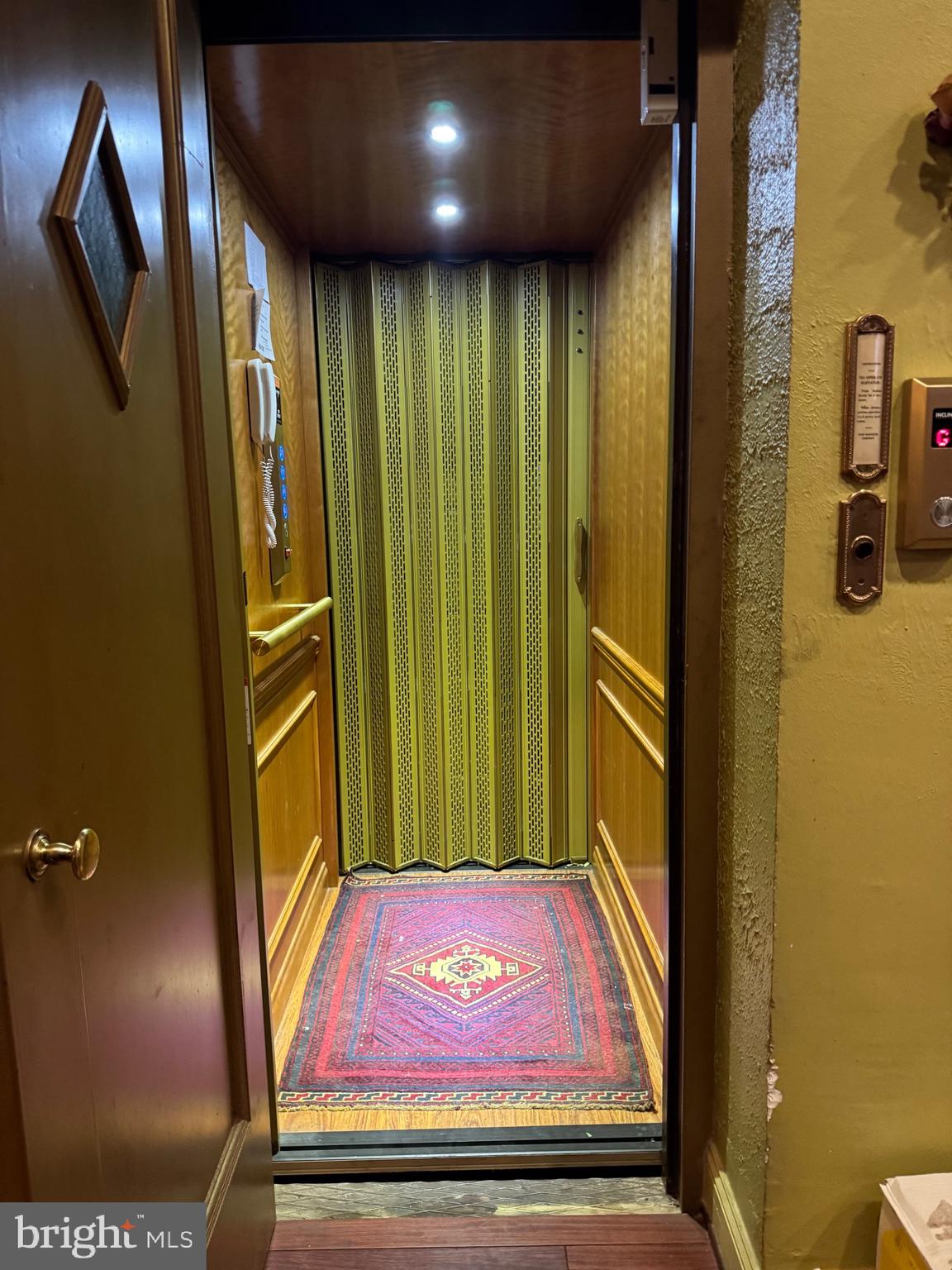 MOUNT VERNON - Residential