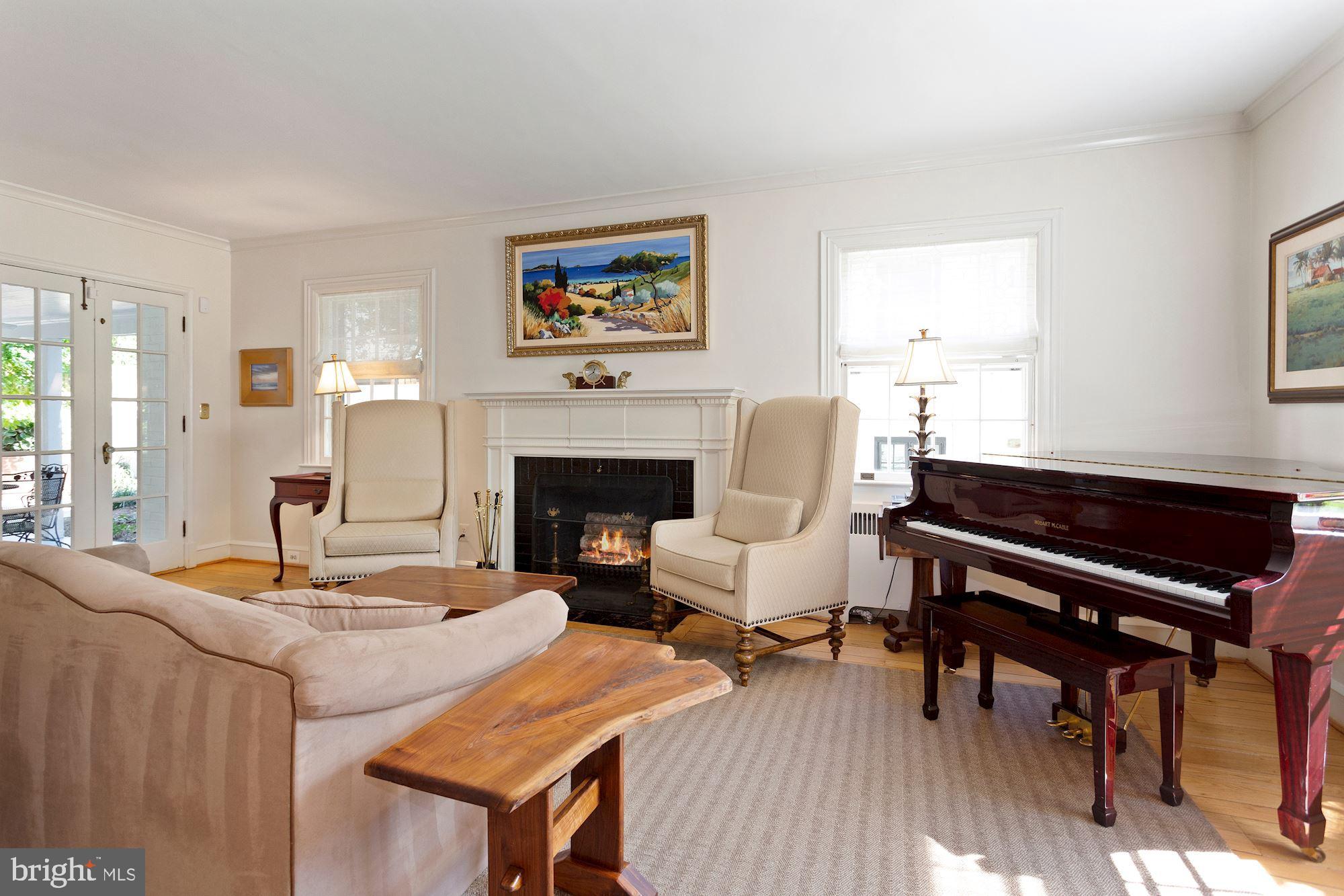 ROLLINGWOOD - Residential