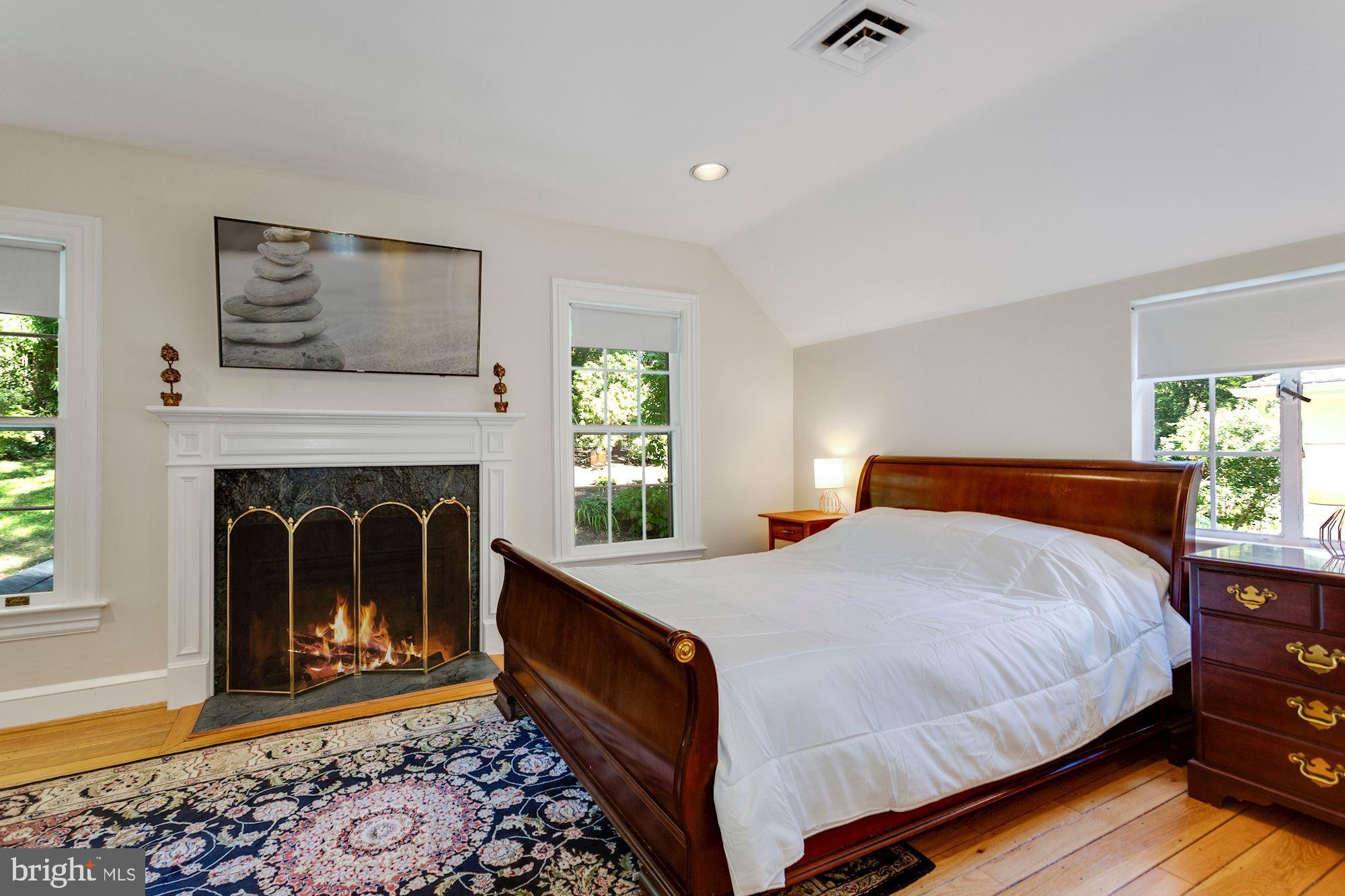 ROLLINGWOOD - Residential