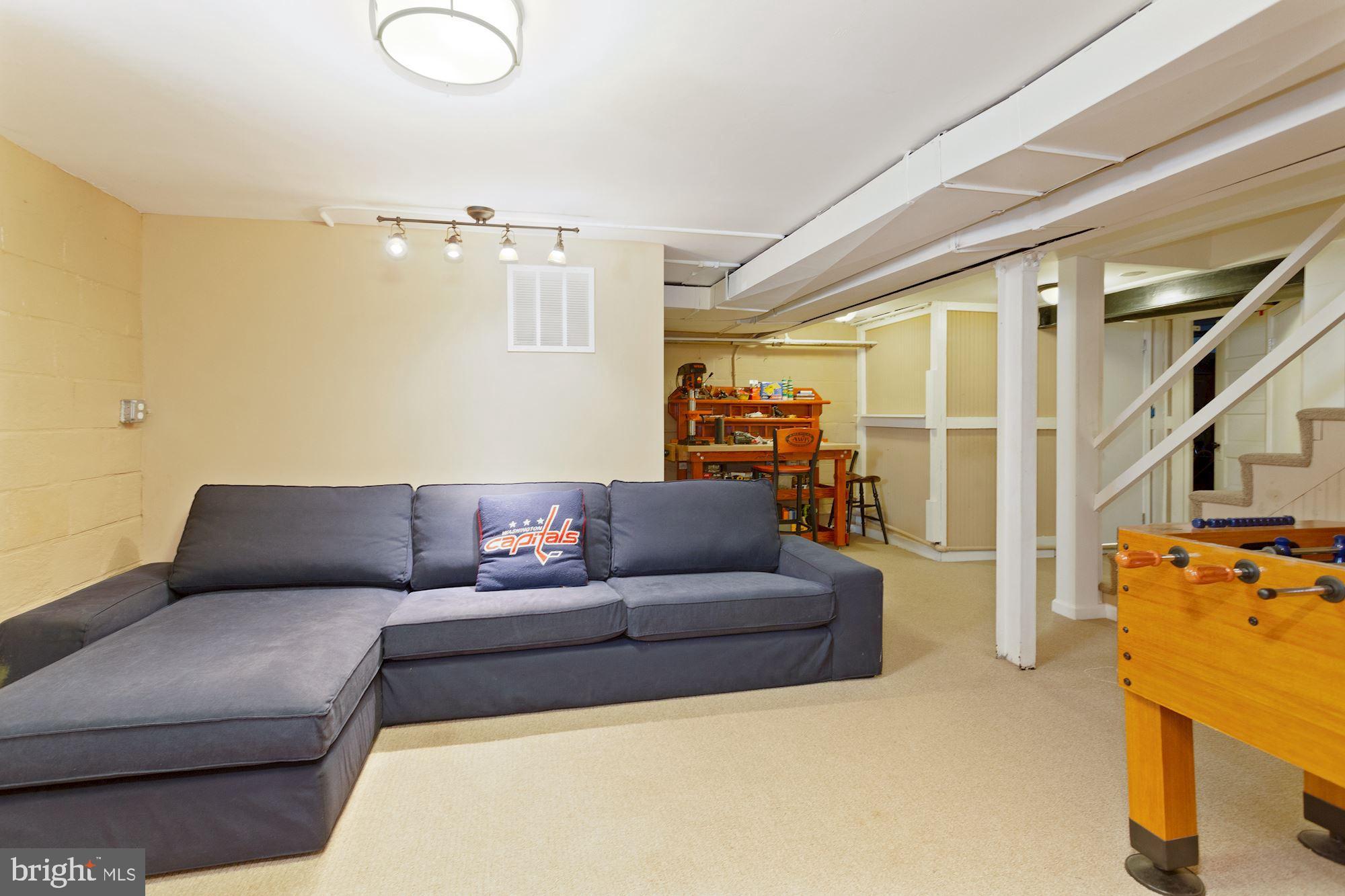 ROLLINGWOOD - Residential