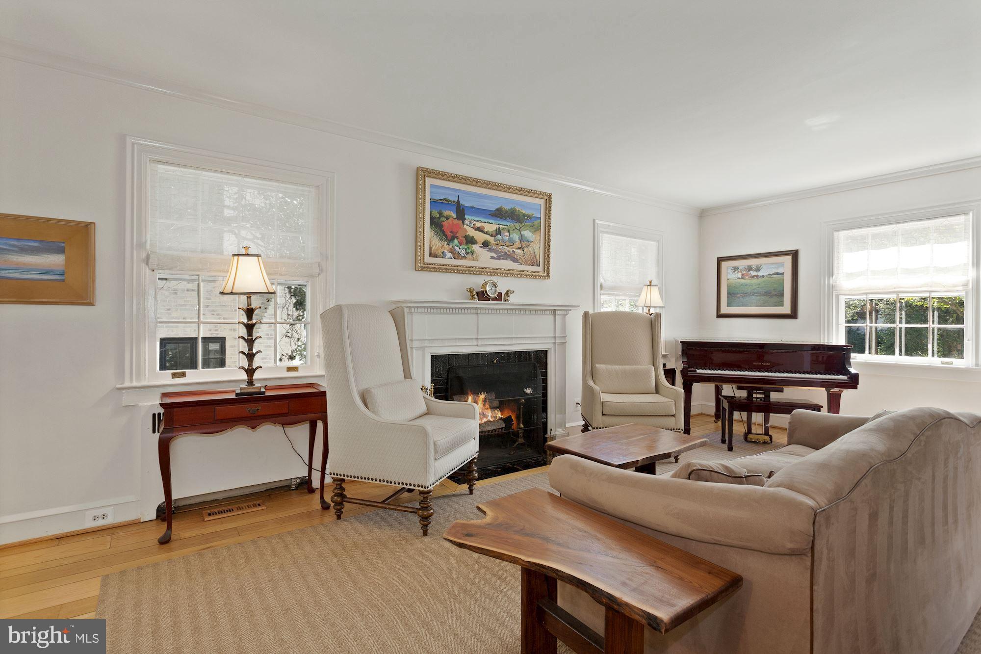 ROLLINGWOOD - Residential