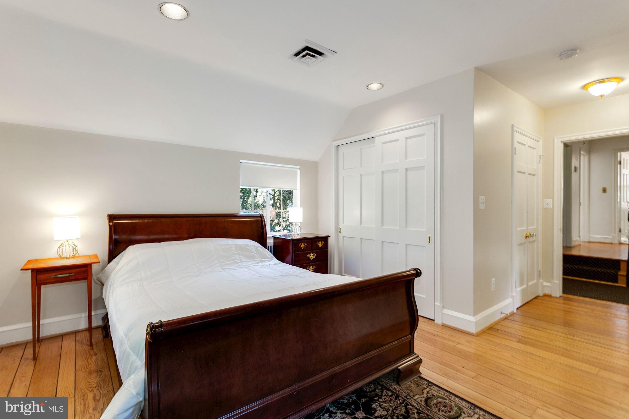 ROLLINGWOOD - Residential