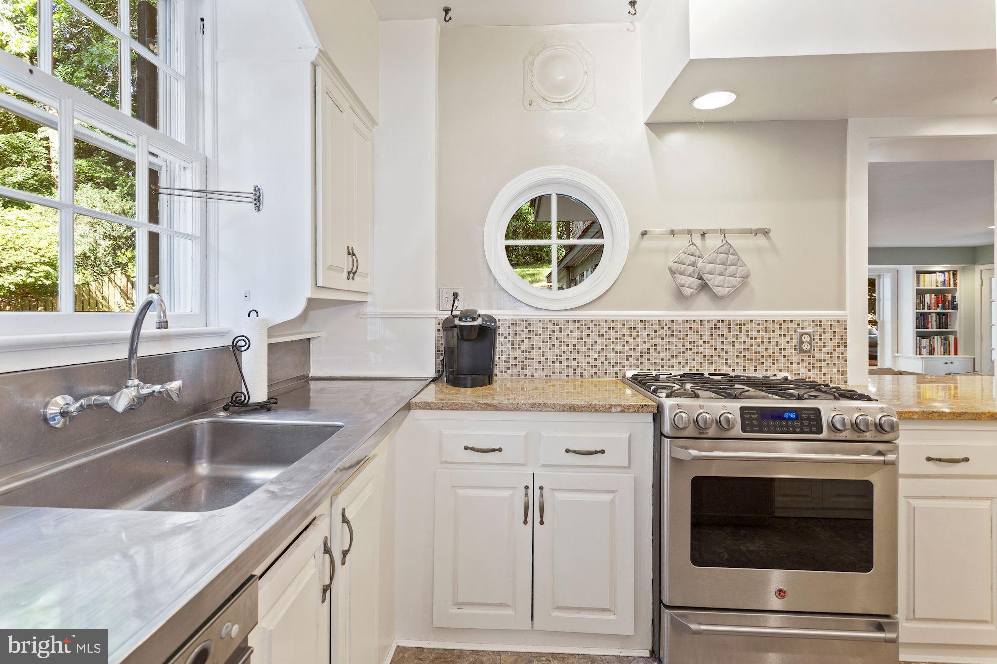 ROLLINGWOOD - Residential