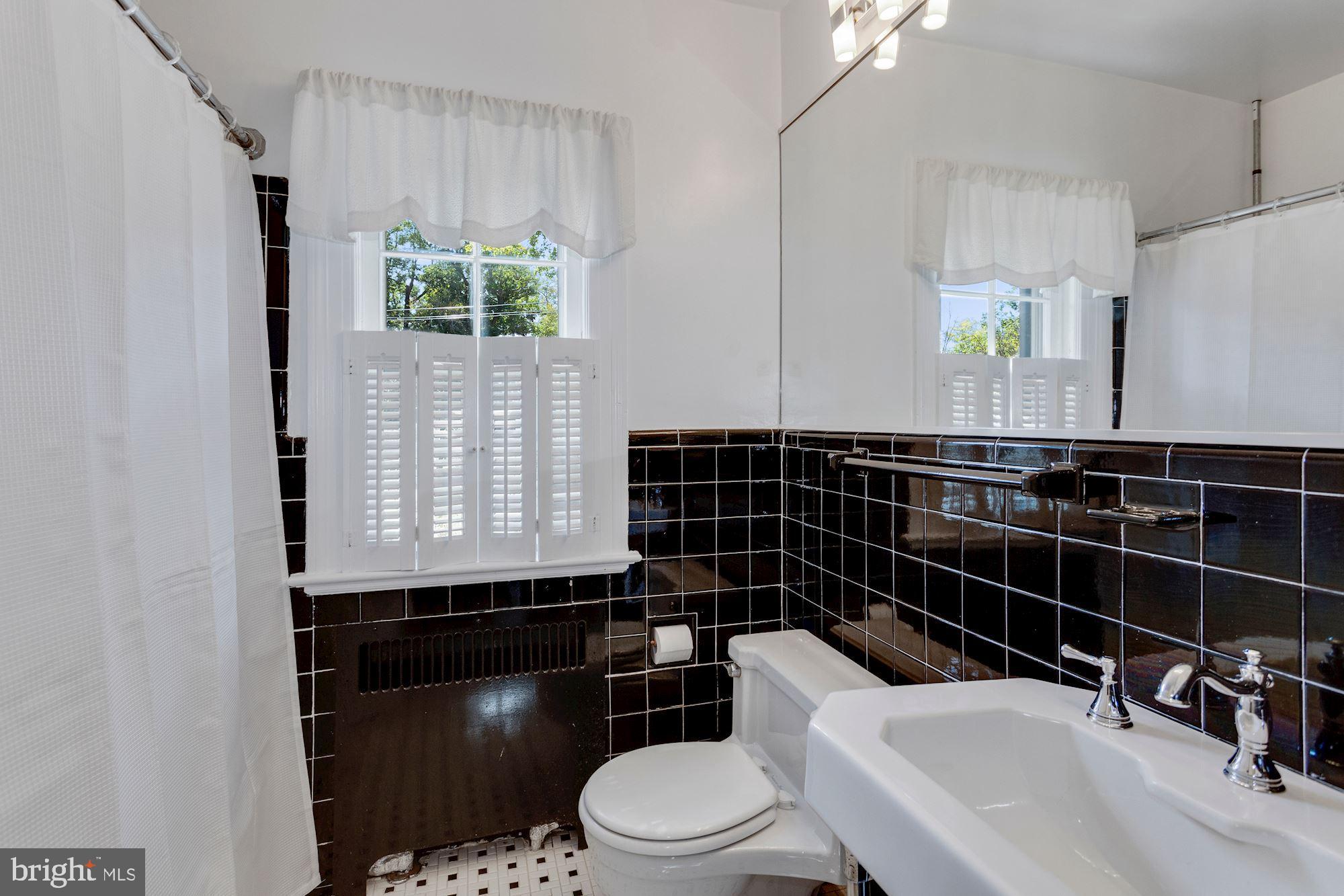 ROLLINGWOOD - Residential