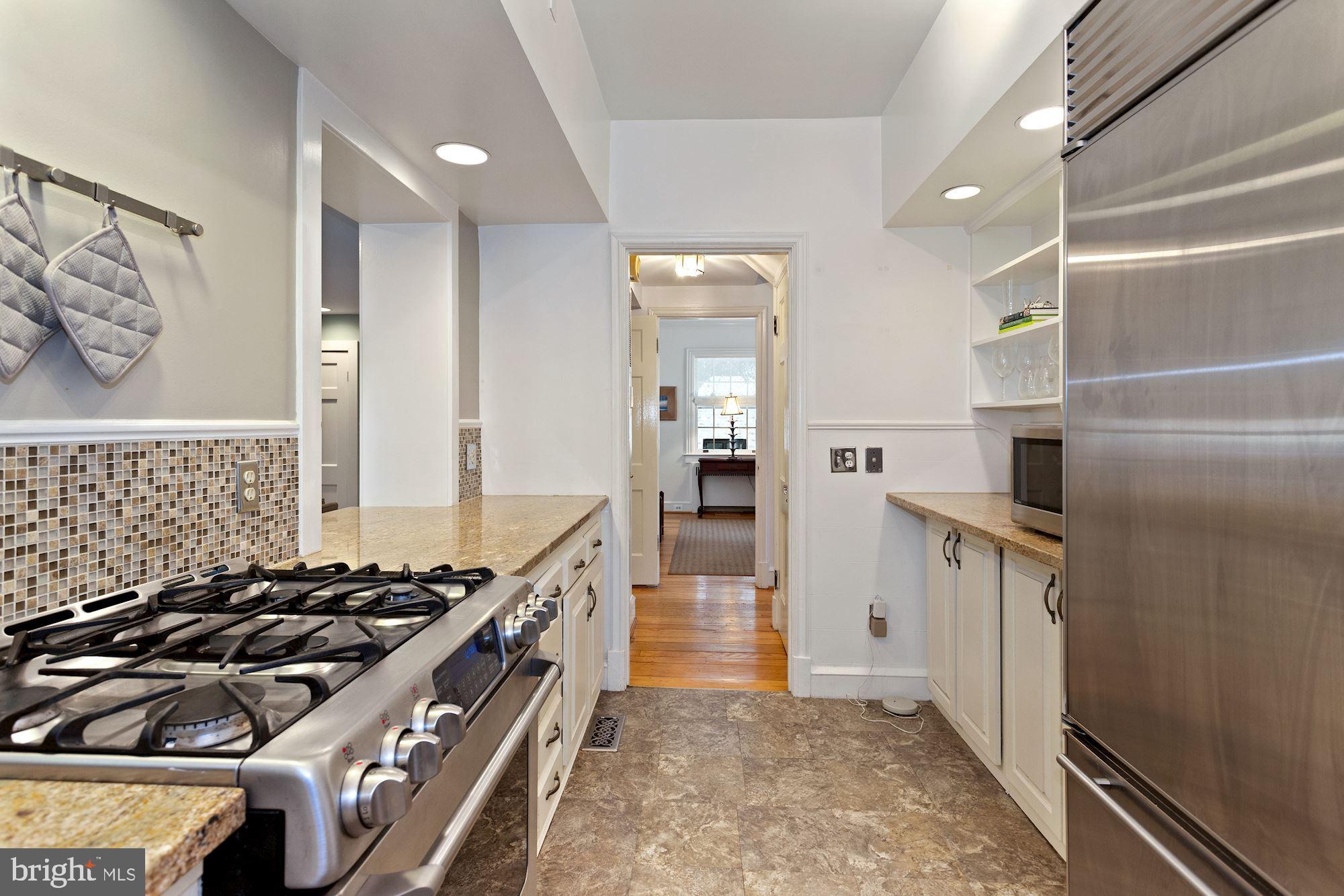 ROLLINGWOOD - Residential