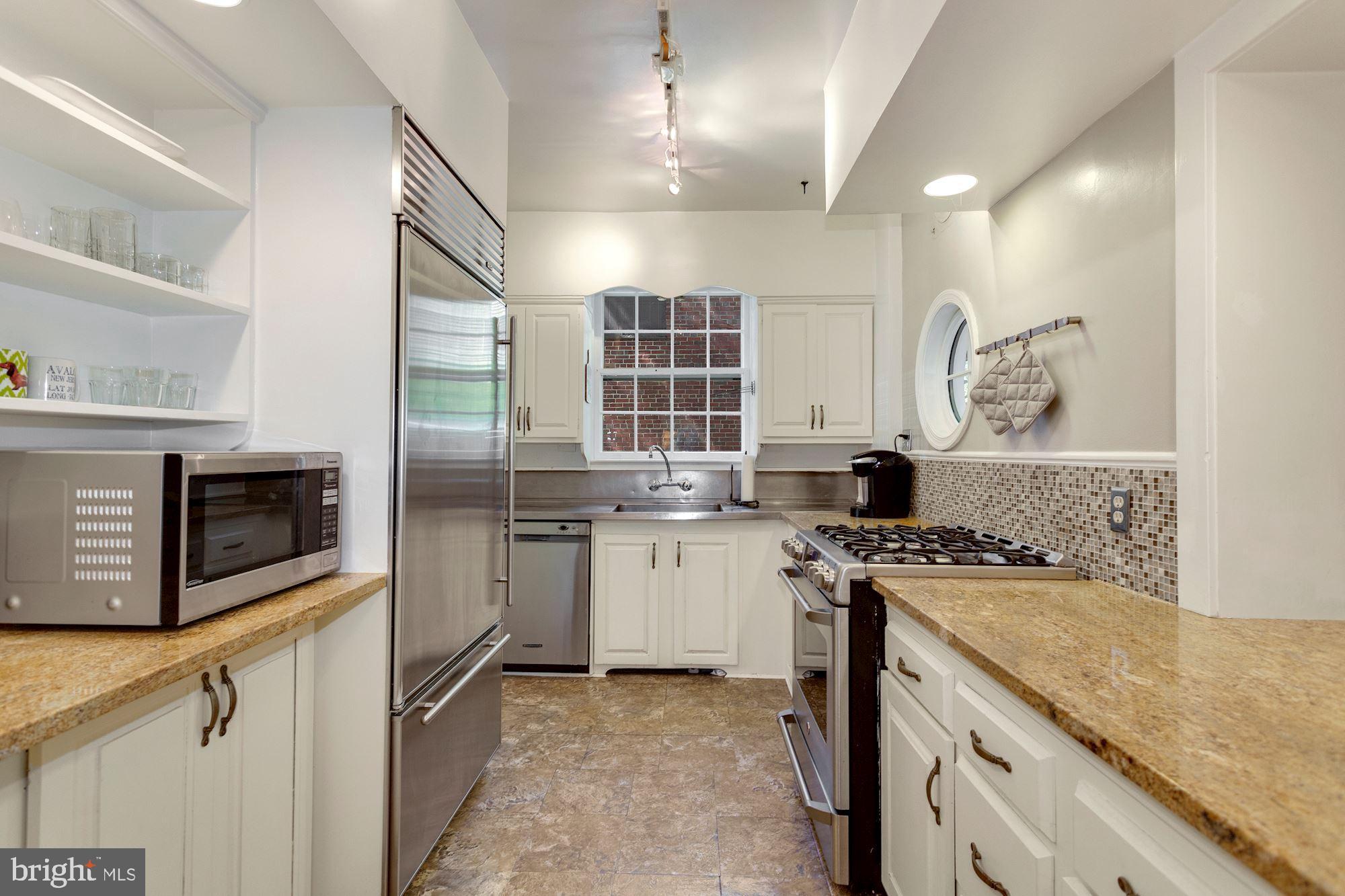 ROLLINGWOOD - Residential